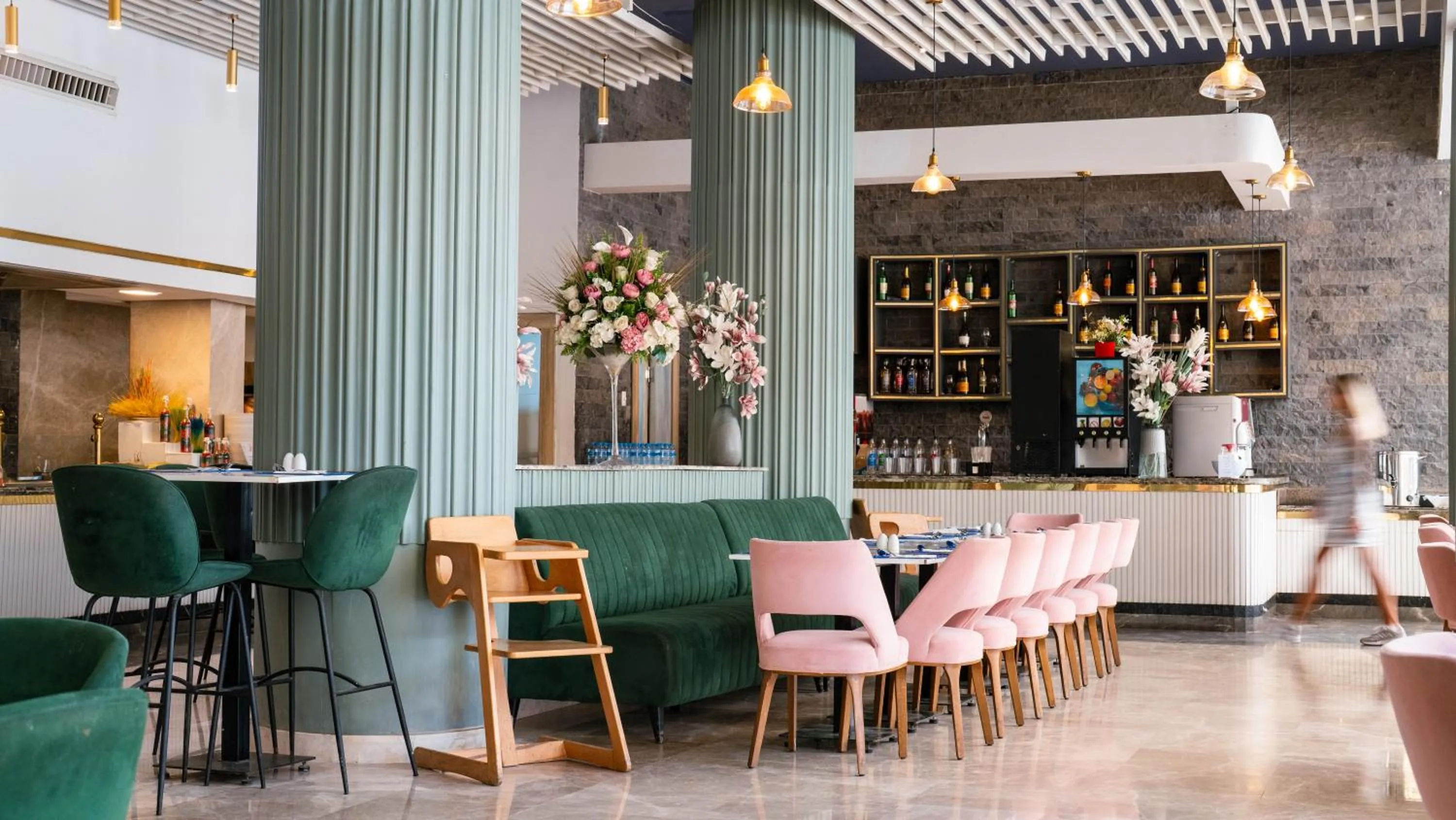 Restaurant/places to eat in Bellagio Beach Resort & Spa