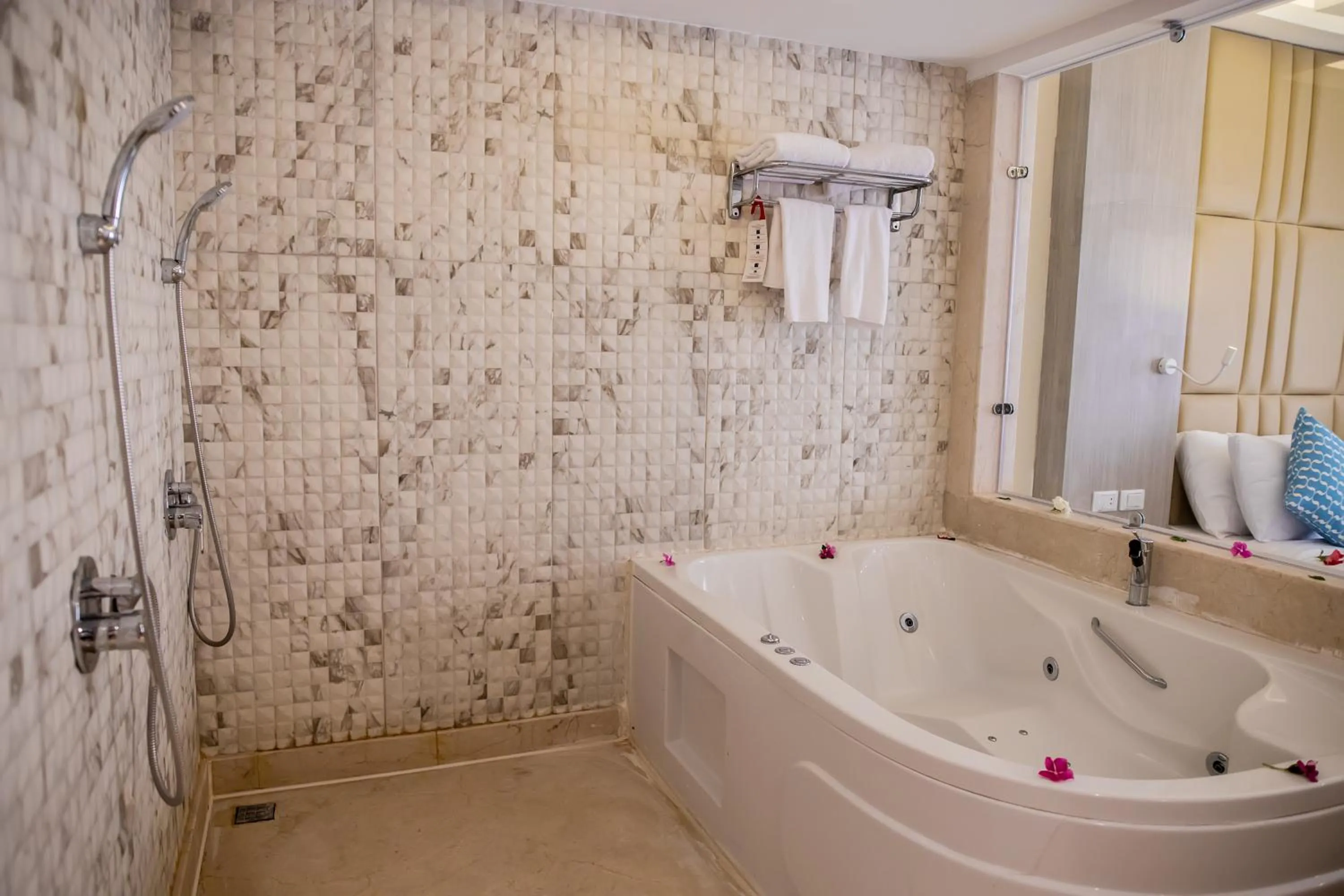 Bedroom in Bellagio Beach Resort & Spa