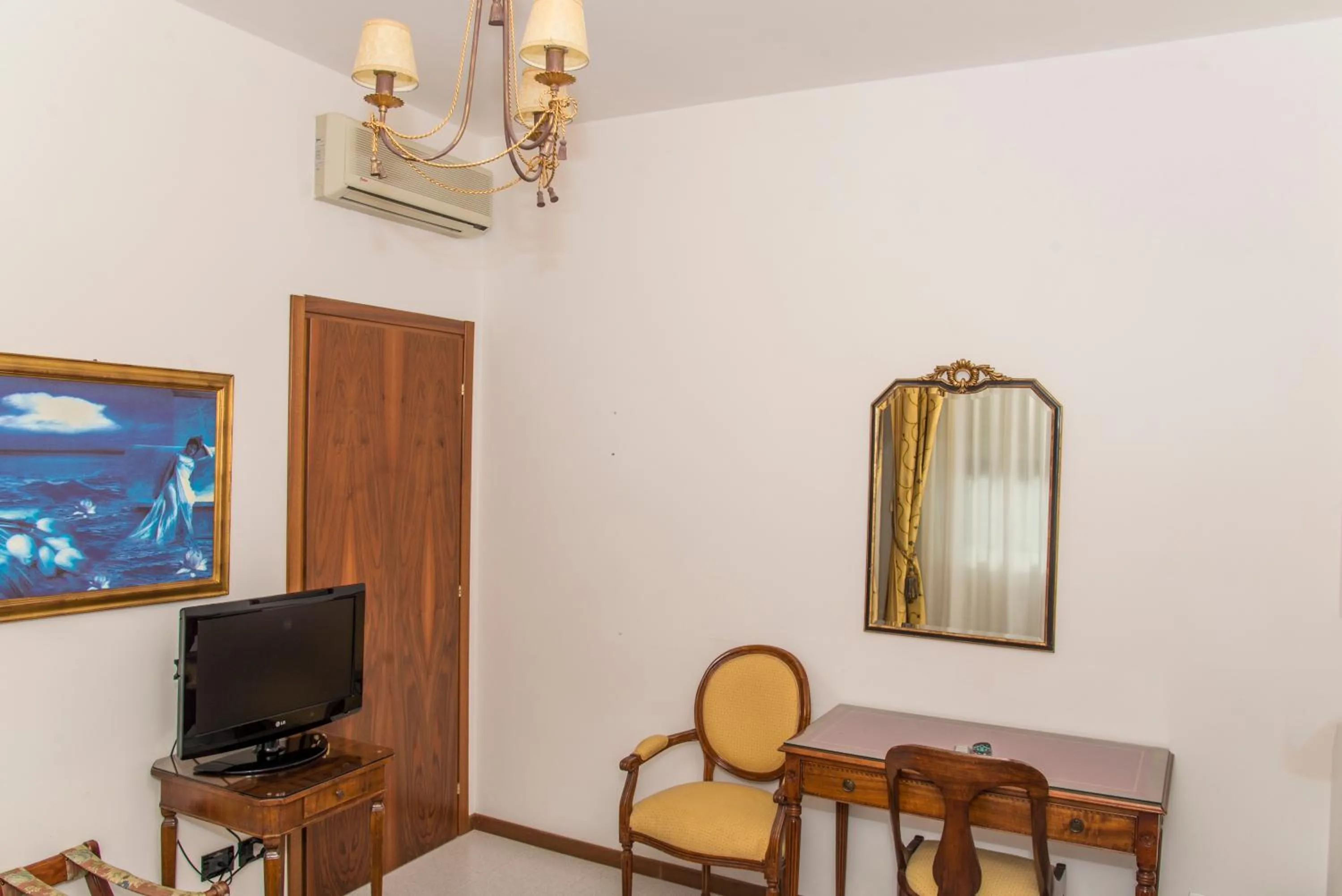 Decorative detail in Hotel Miramare