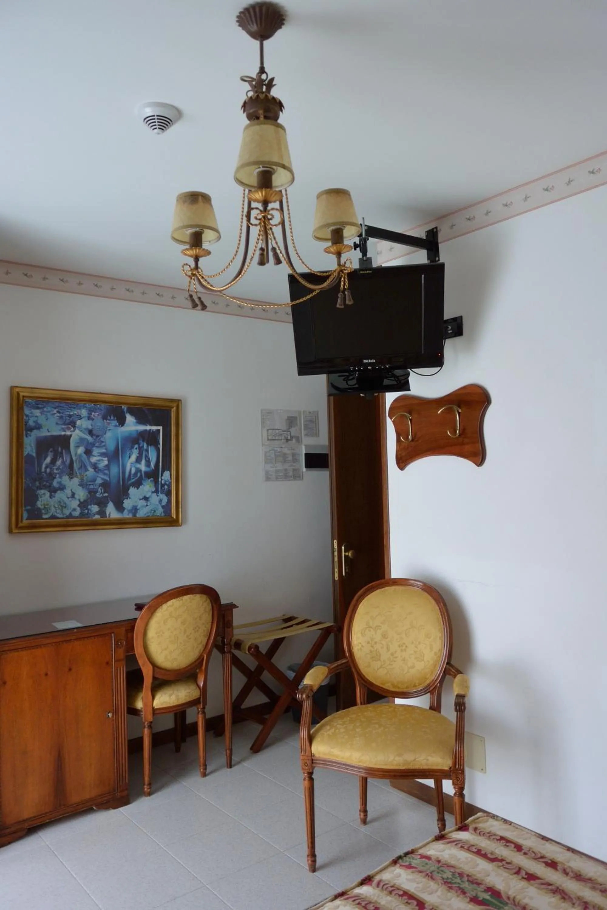 TV and multimedia in Hotel Miramare