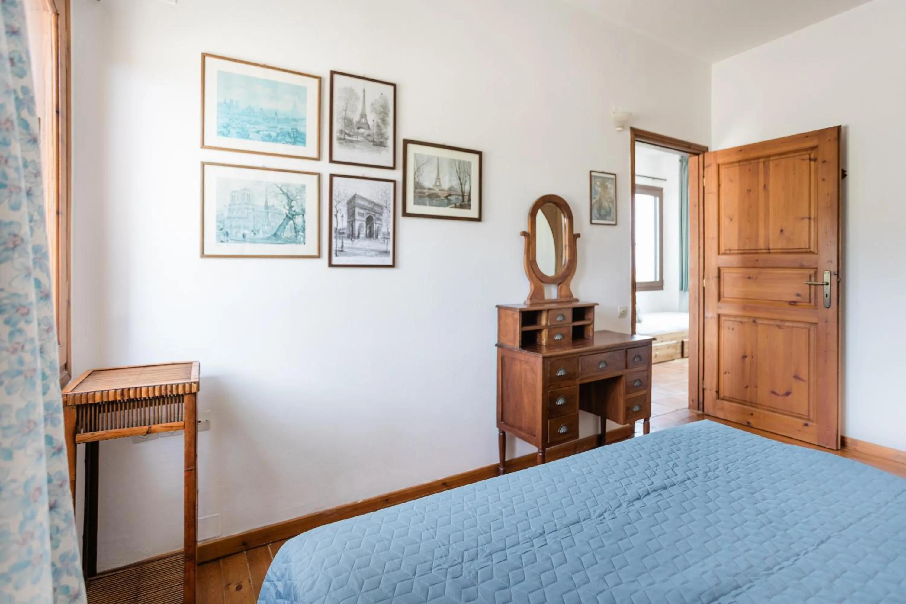 Bedroom, Bed in Iliatoras