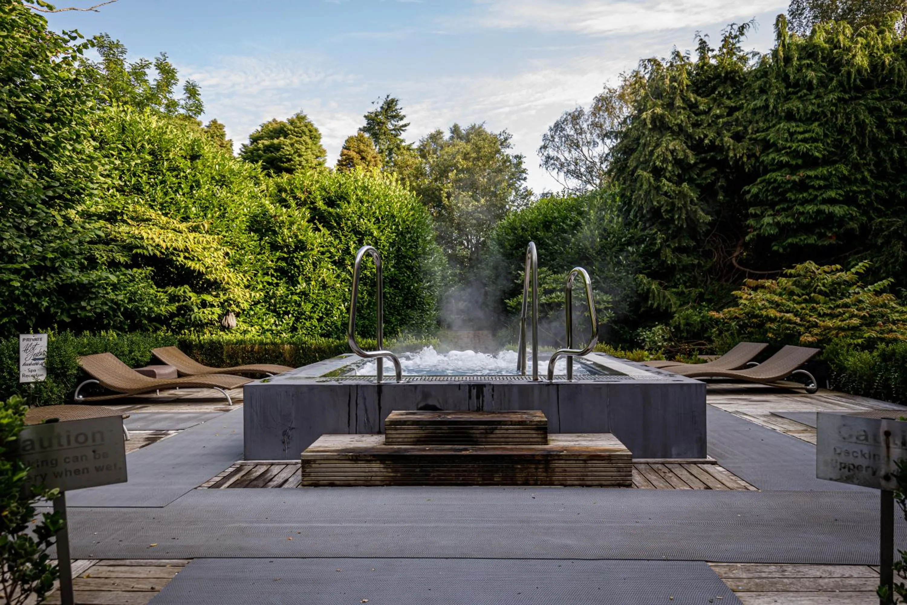 Hot Tub in Alexander House Hotel & Utopia Spa