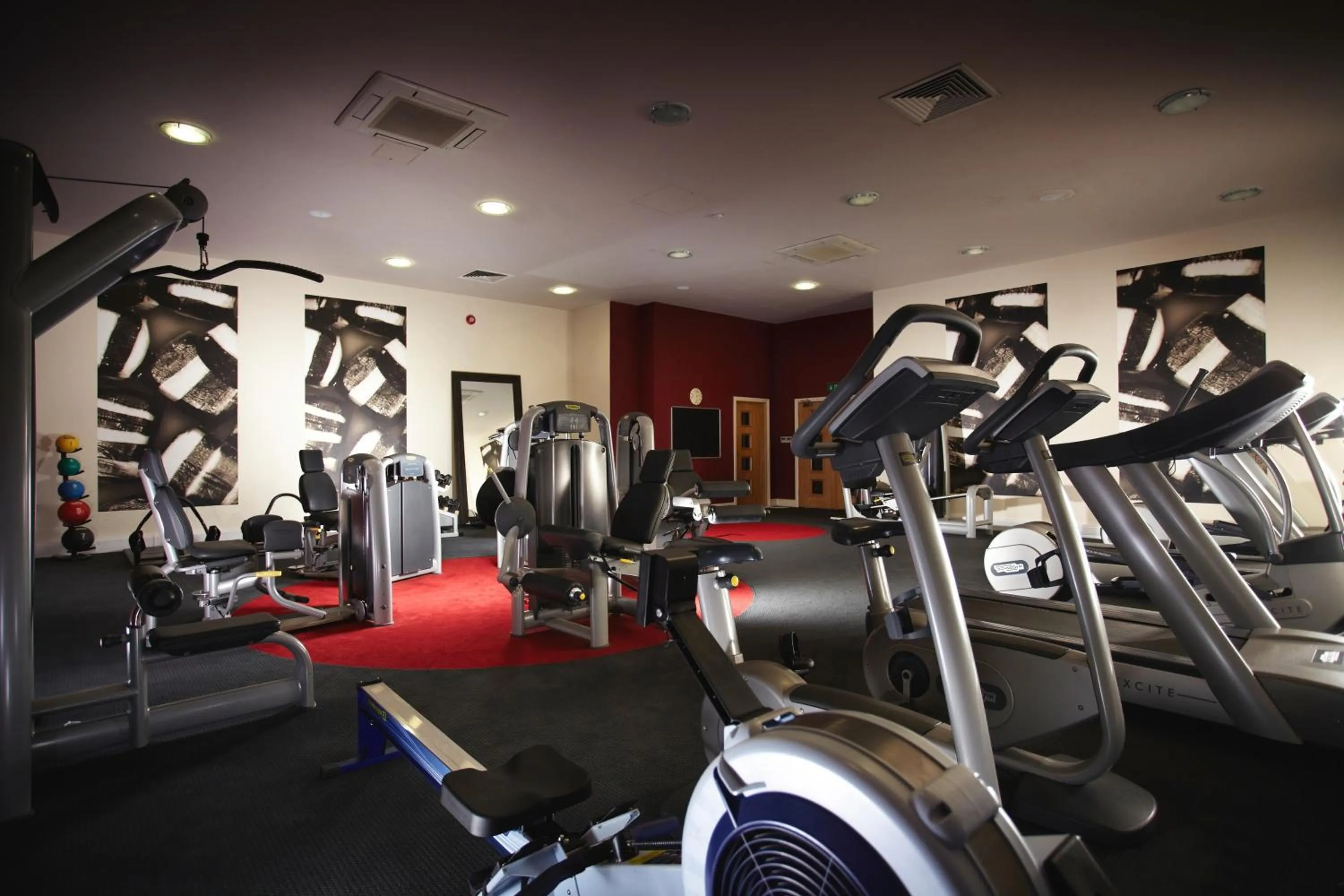 Fitness centre/facilities in Alexander House Hotel & Utopia Spa