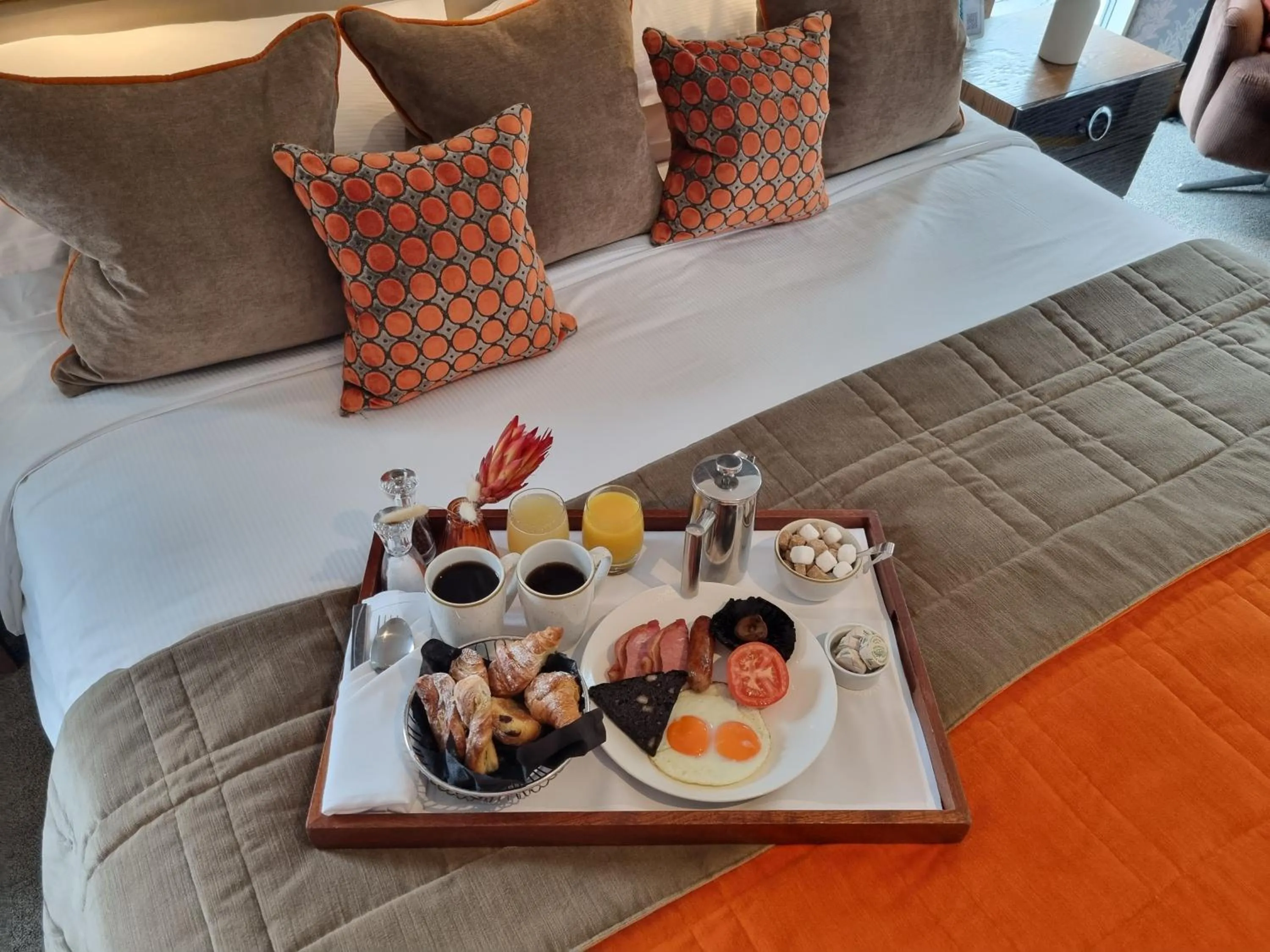 Bed in Alexander House Hotel & Utopia Spa