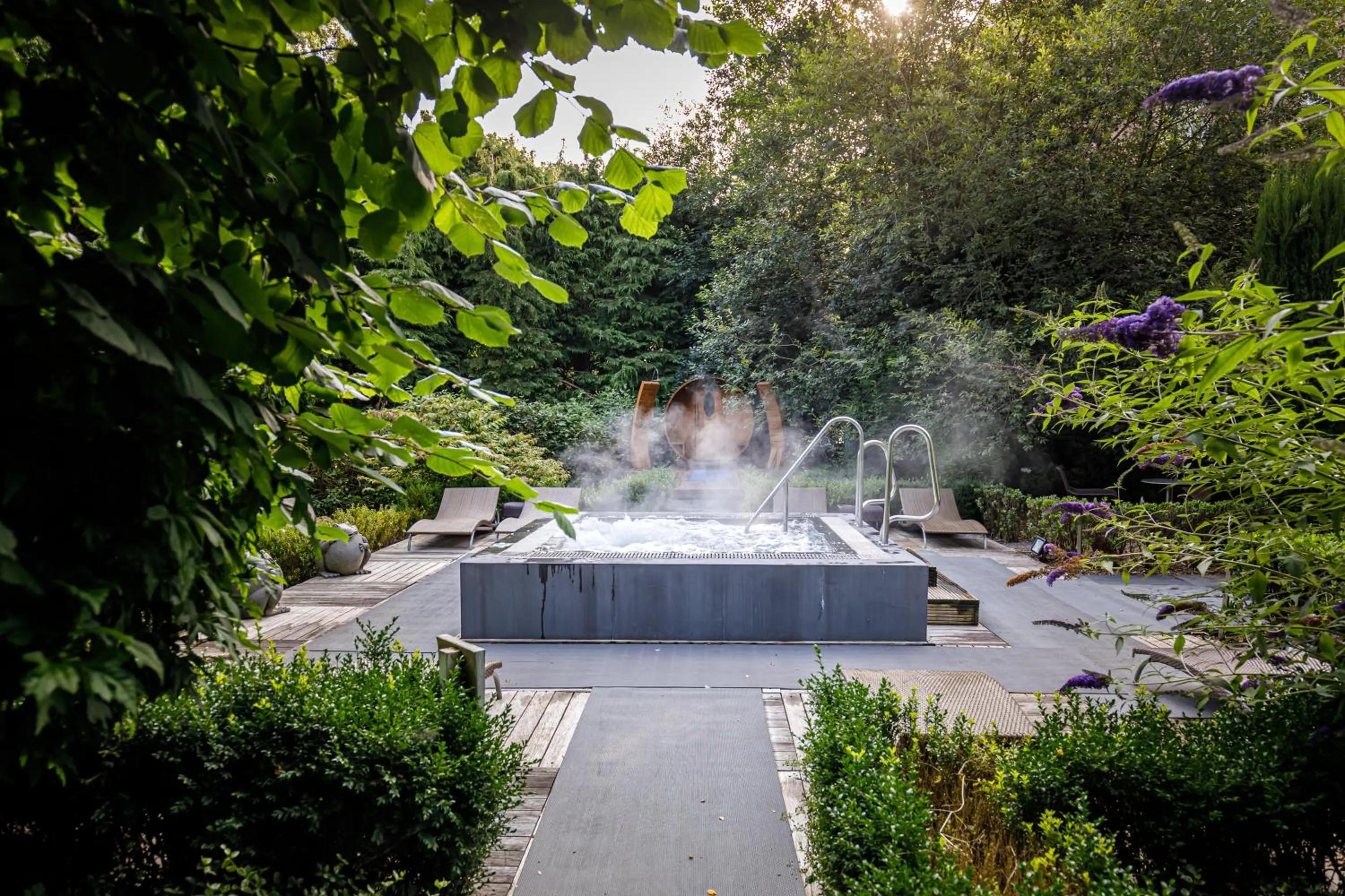 Hot Tub in Alexander House Hotel & Utopia Spa