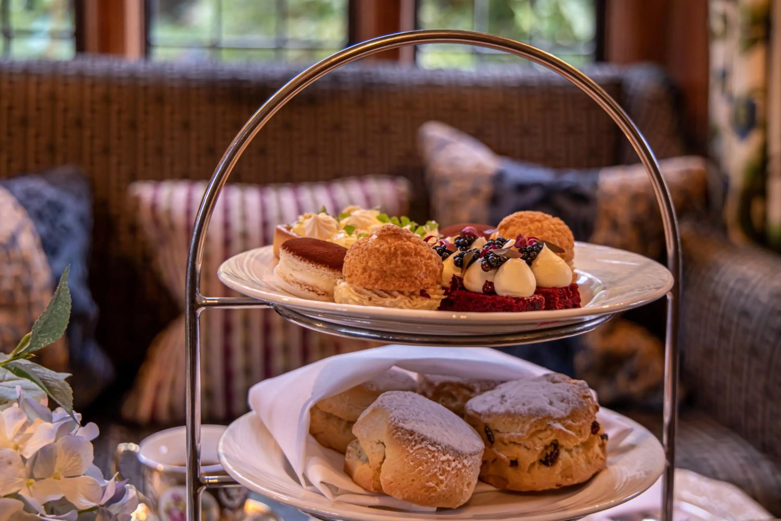 Dining area in Langshott Manor - Luxury Hotel Gatwick