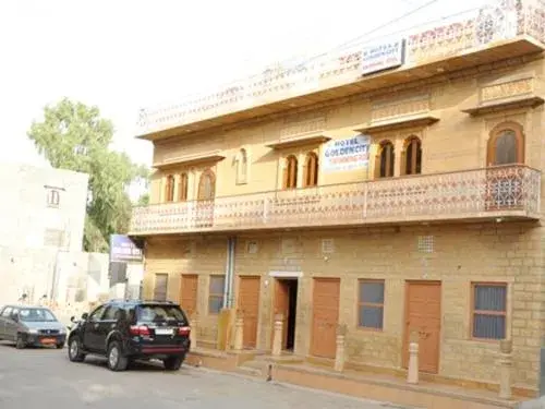 Hotel Golden City with Swimming Pool Hotel Golden City with Swimming Pool
