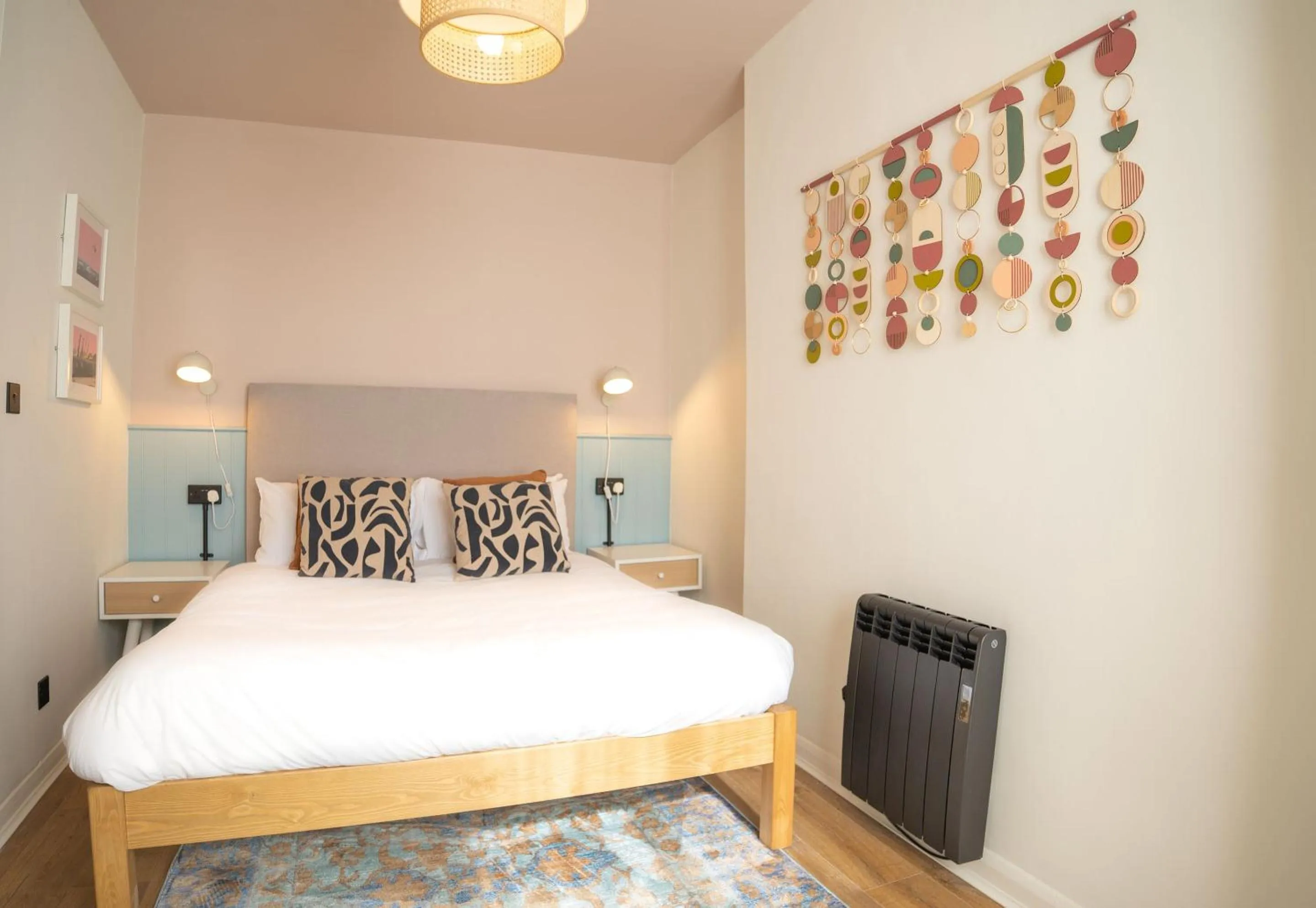 Photo of the whole room in Selina Margate