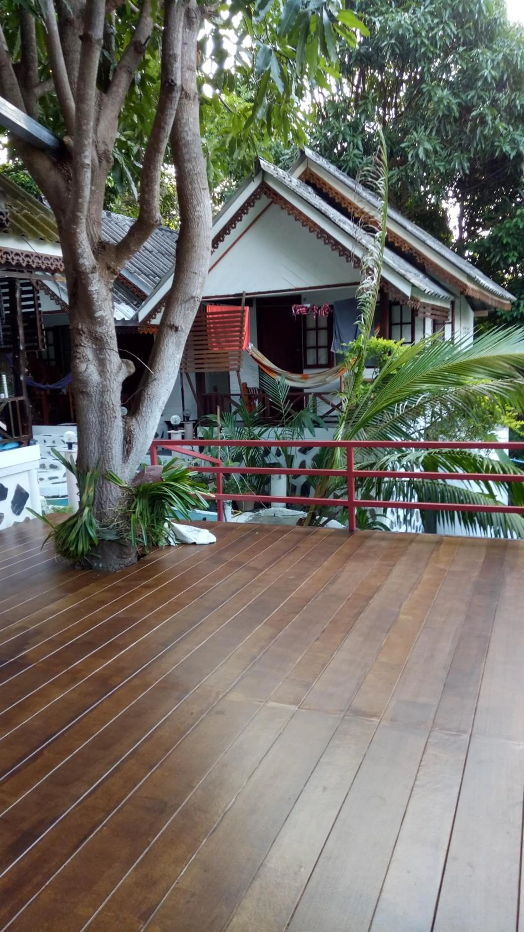 Day in Comon Bungalow HaadChaoPhao