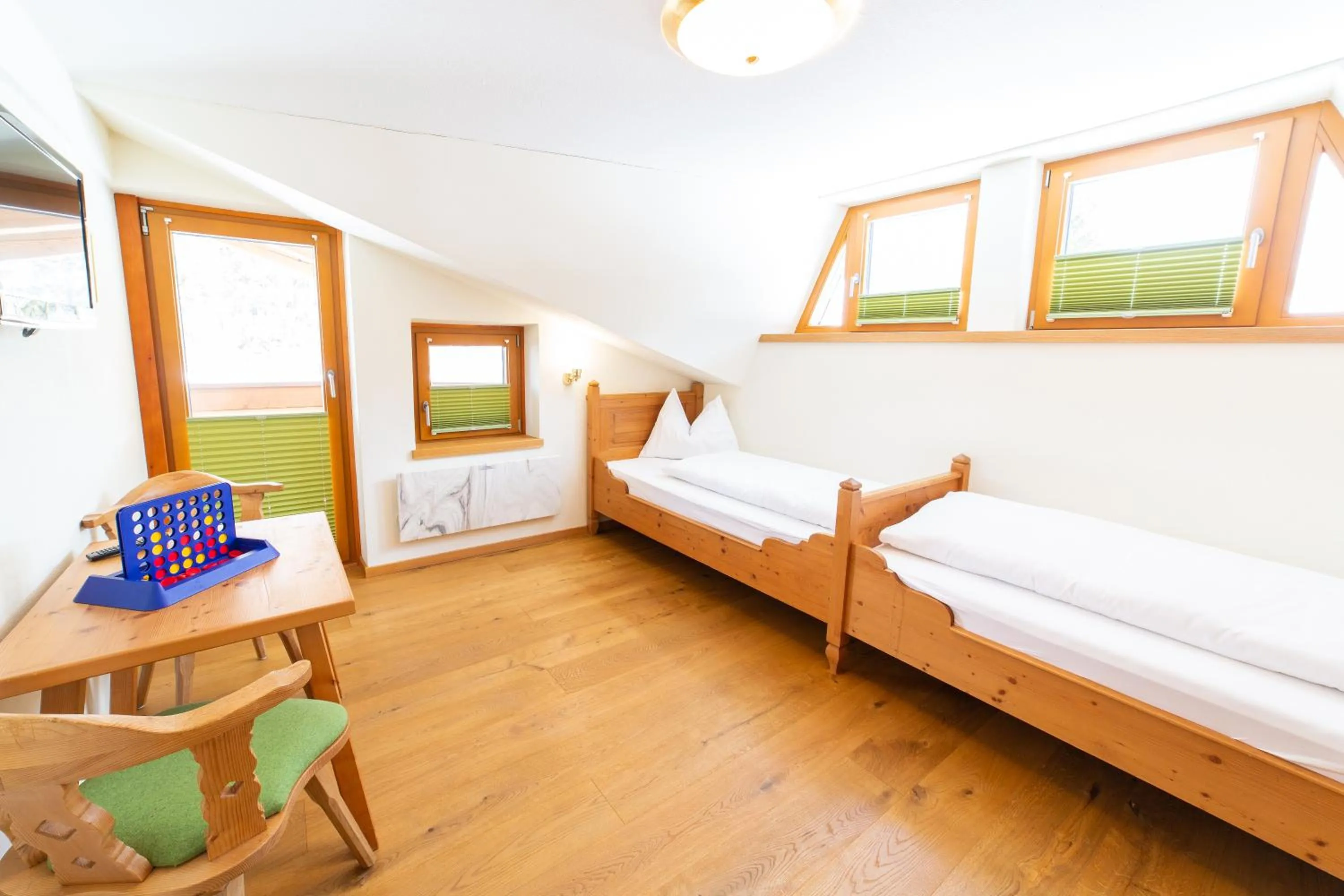 children, Bed in Aparthotel Hirschenau