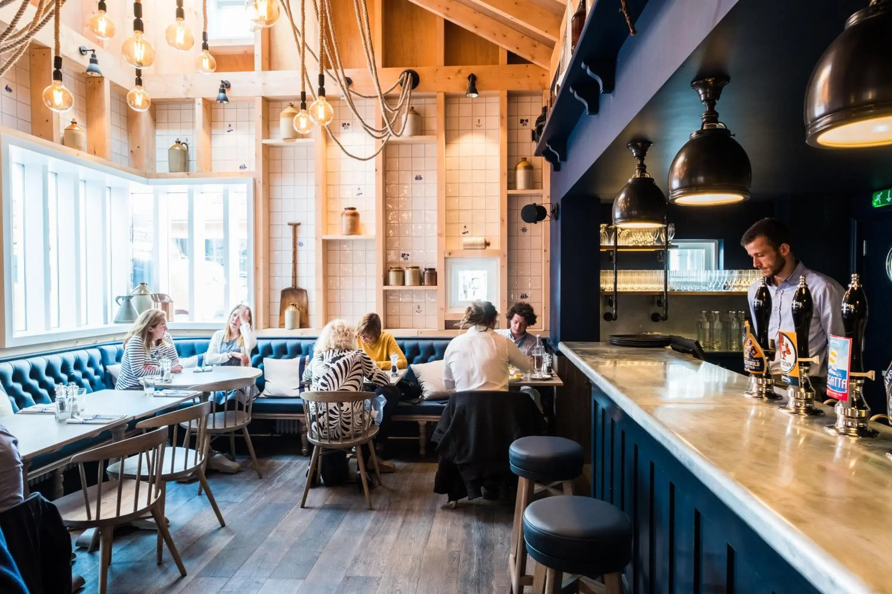 Restaurant/places to eat in The Swan Hotel Restaurant/places to eat in The Swan Hotel