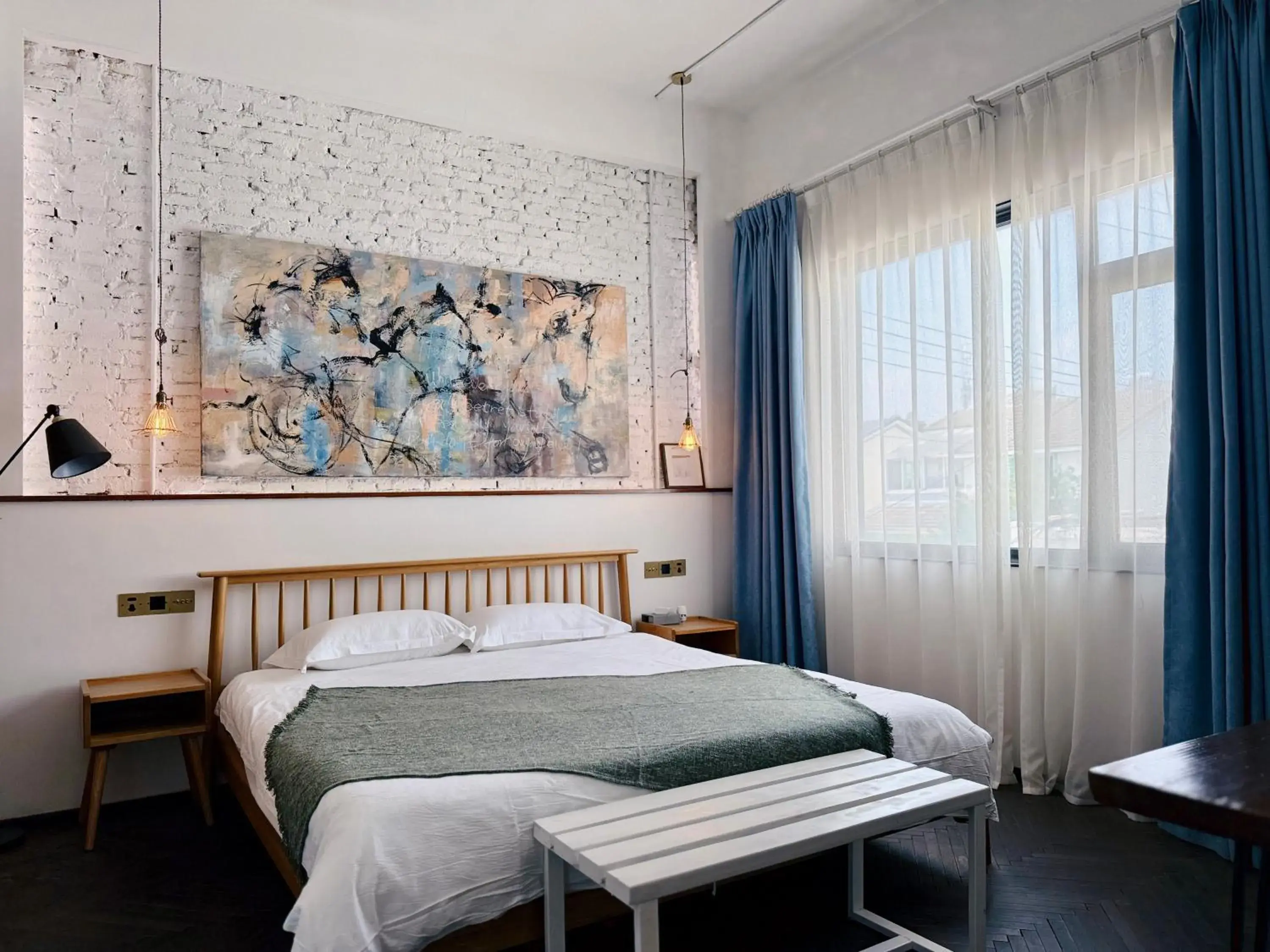 Classic Queen Room in Suzhou Unique Space Design Art Hotel Classic Queen Room in Suzhou Unique Space Design Art Hotel