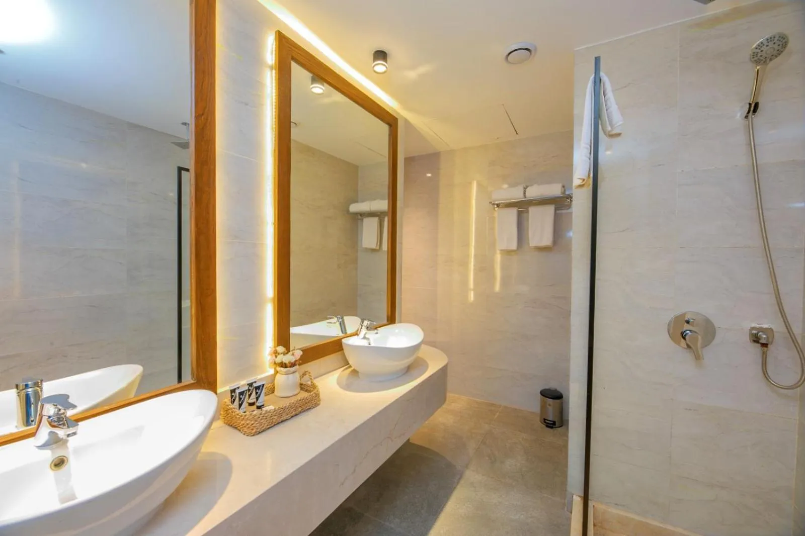 Shower in Panorama Bungalows Resort El Gouna