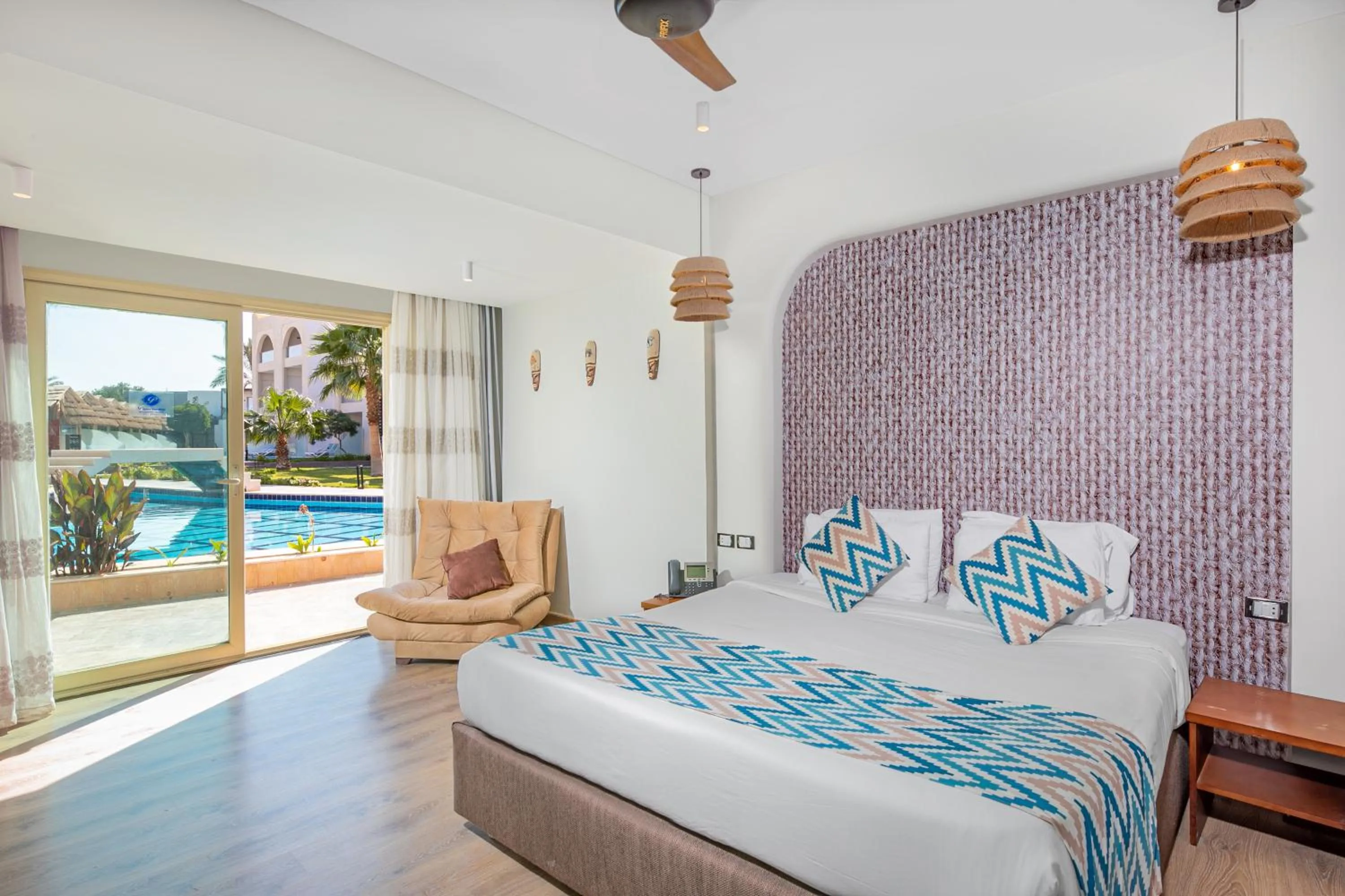 Bed in Panorama Bungalows Resort El Gouna