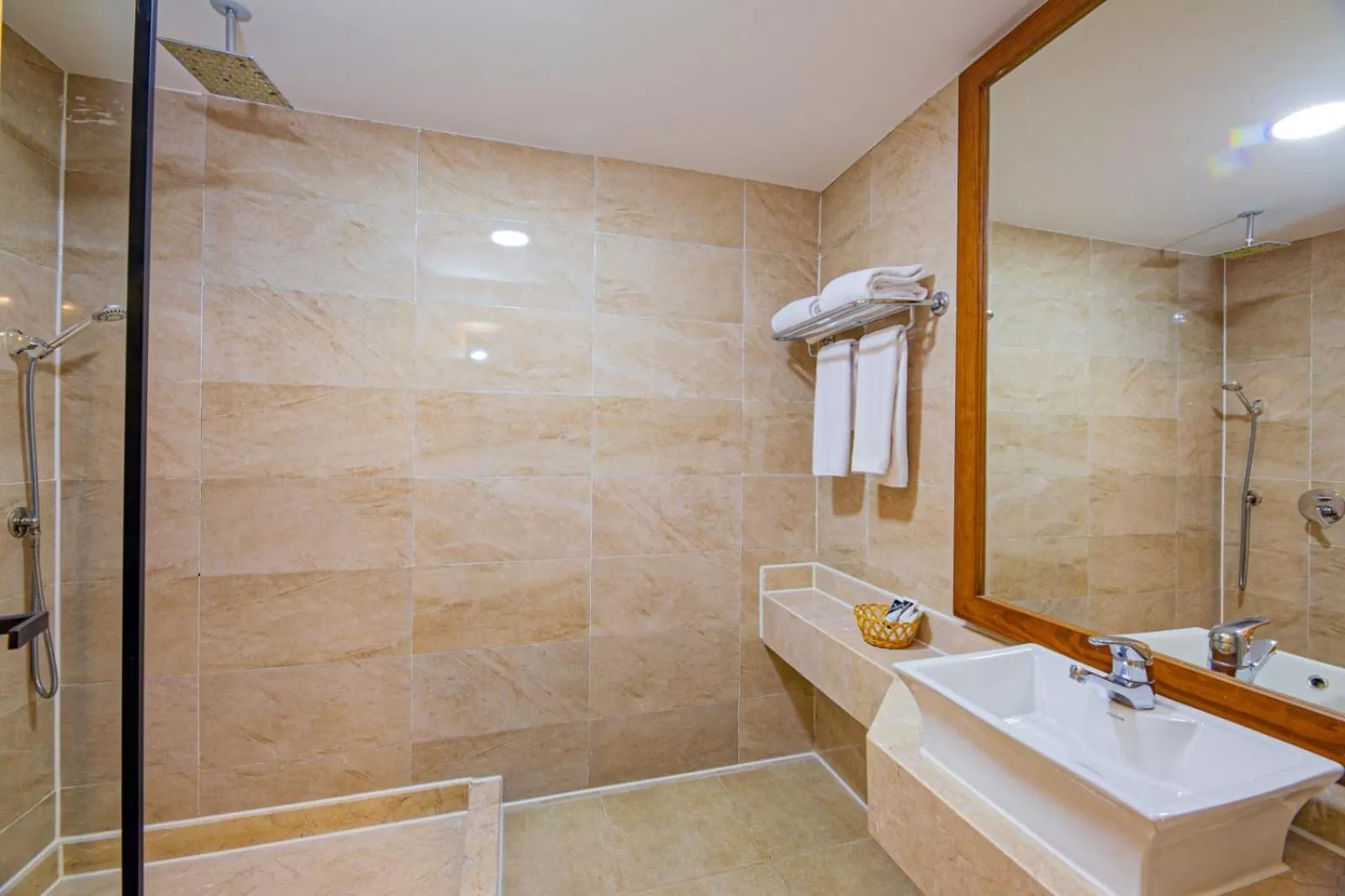 Shower in Panorama Bungalows Resort El Gouna