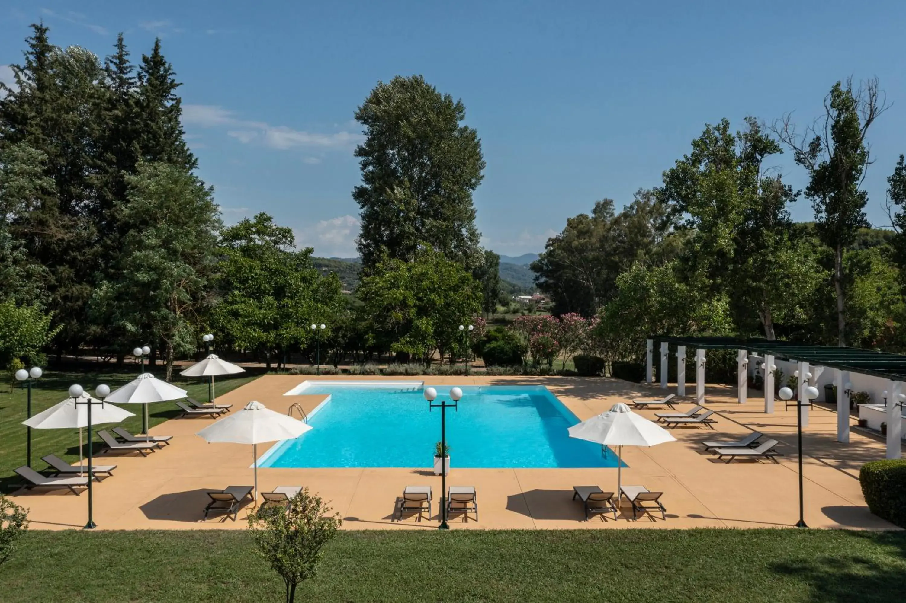 Swimming pool in Amalia Hotel Olympia Swimming pool in Amalia Hotel Olympia