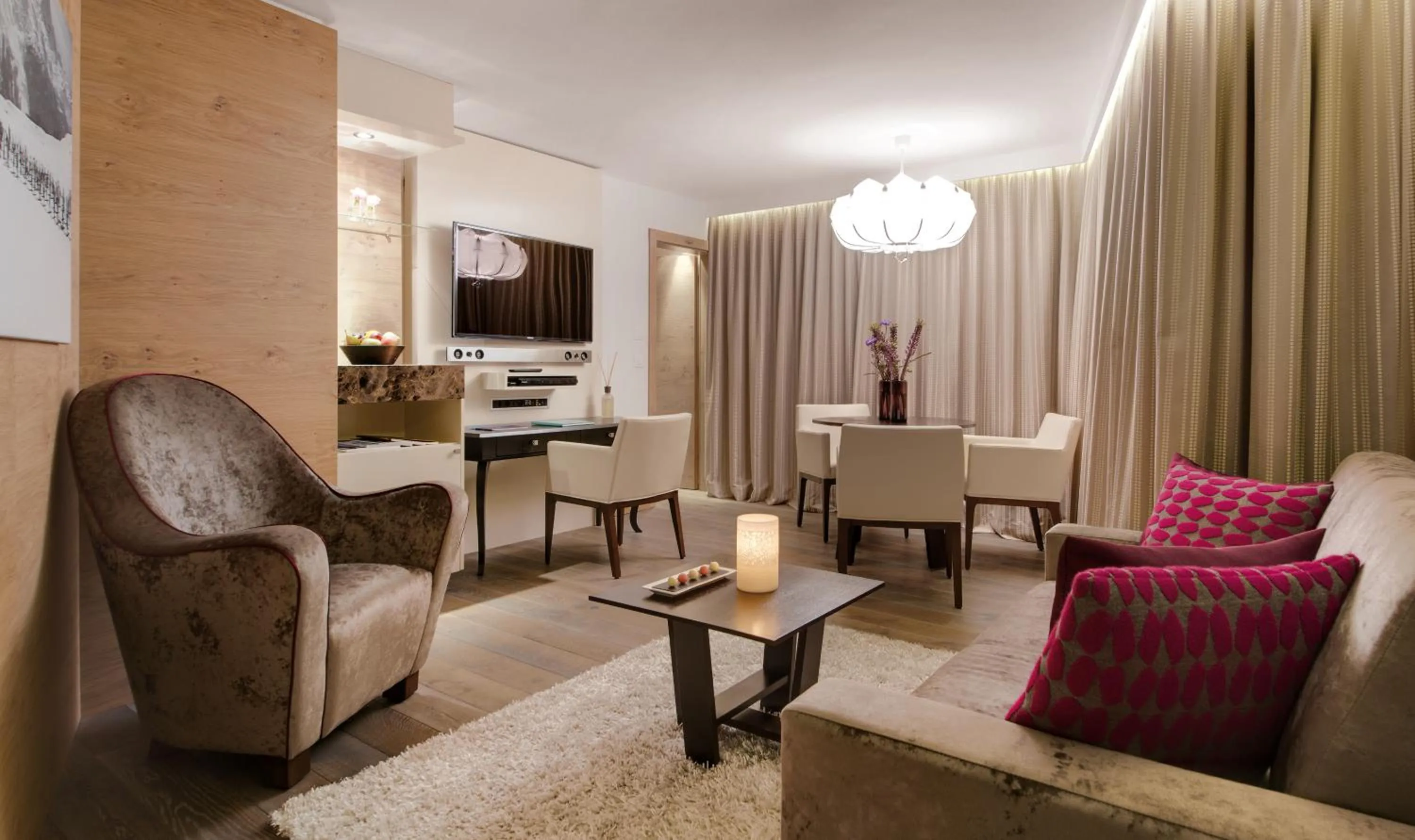 Living room in Giardino Mountain