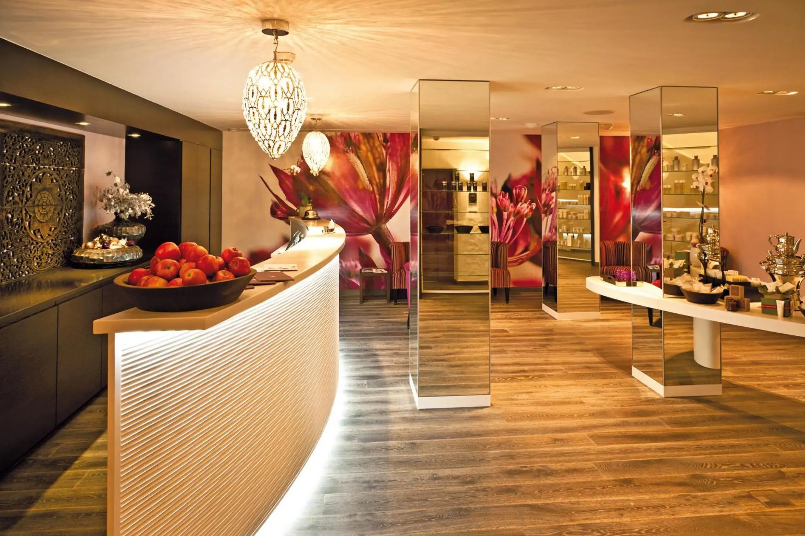 Lobby or reception in Giardino Mountain Lobby or reception in Giardino Mountain