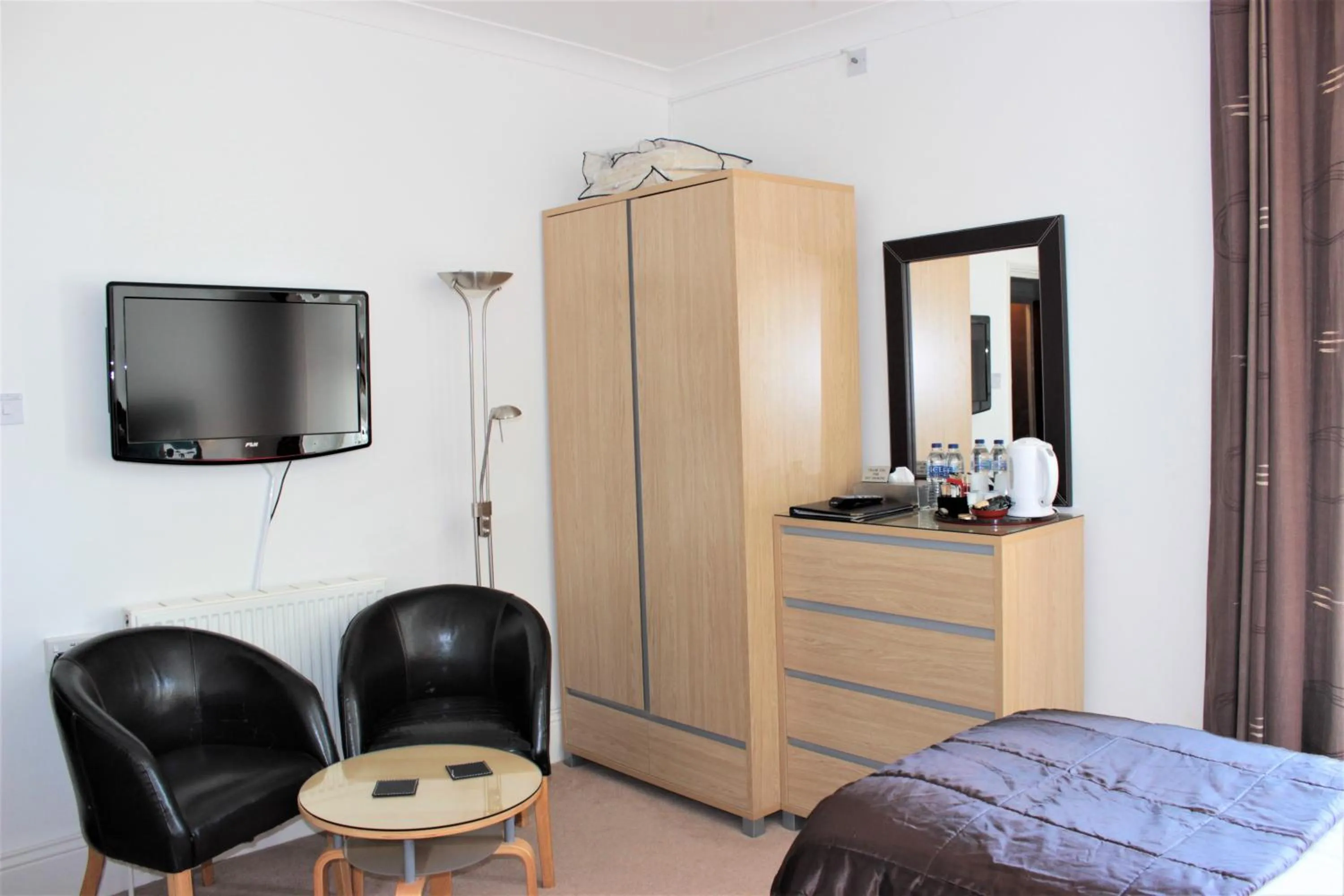 Bed in The P&M Paignton RESIDENCE