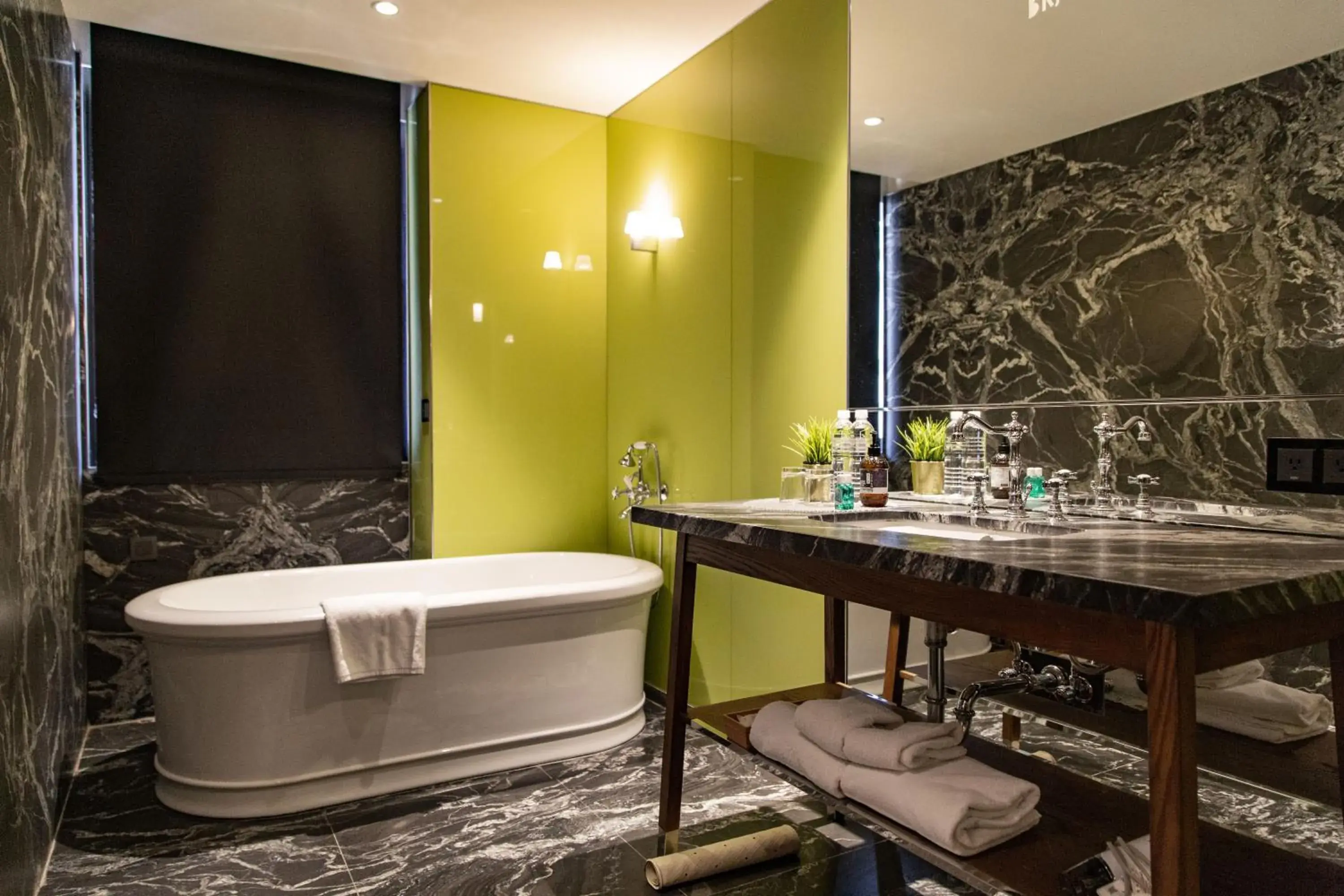 Bathroom in Inhouse Hotel Grand Bathroom in Inhouse Hotel Grand