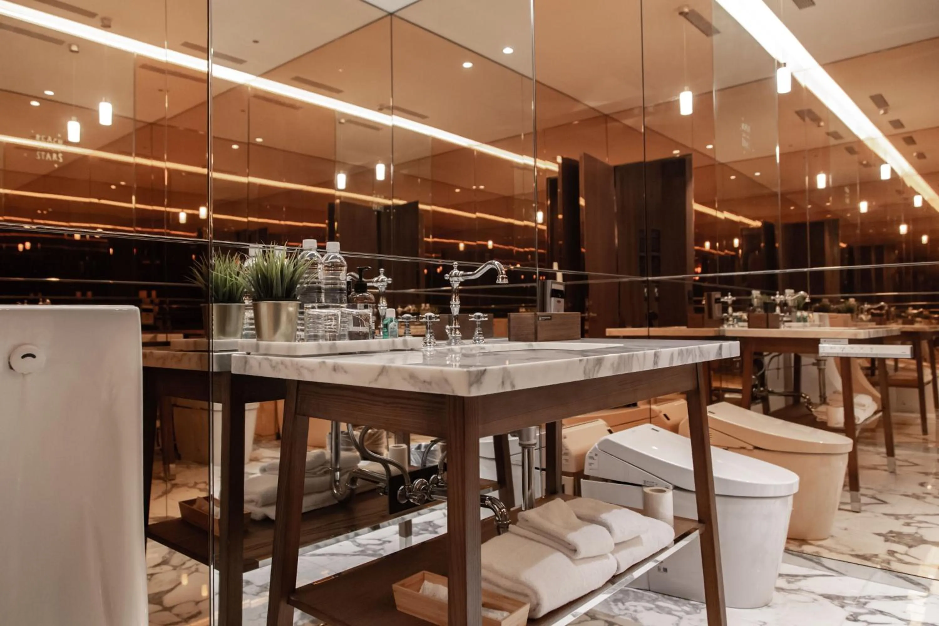 Bathroom in Inhouse Hotel Grand