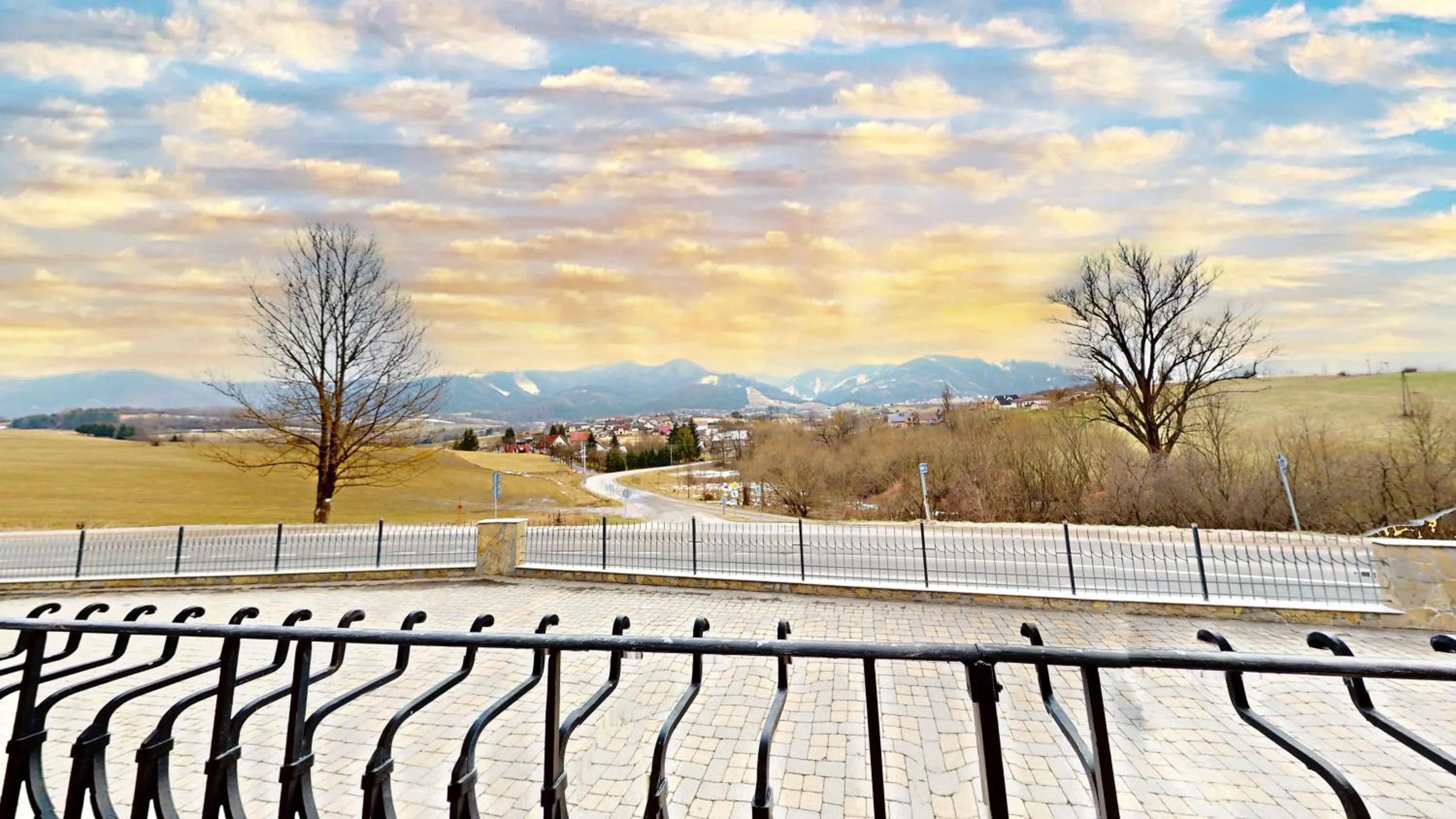 Restaurant/places to eat in Hotel Diana