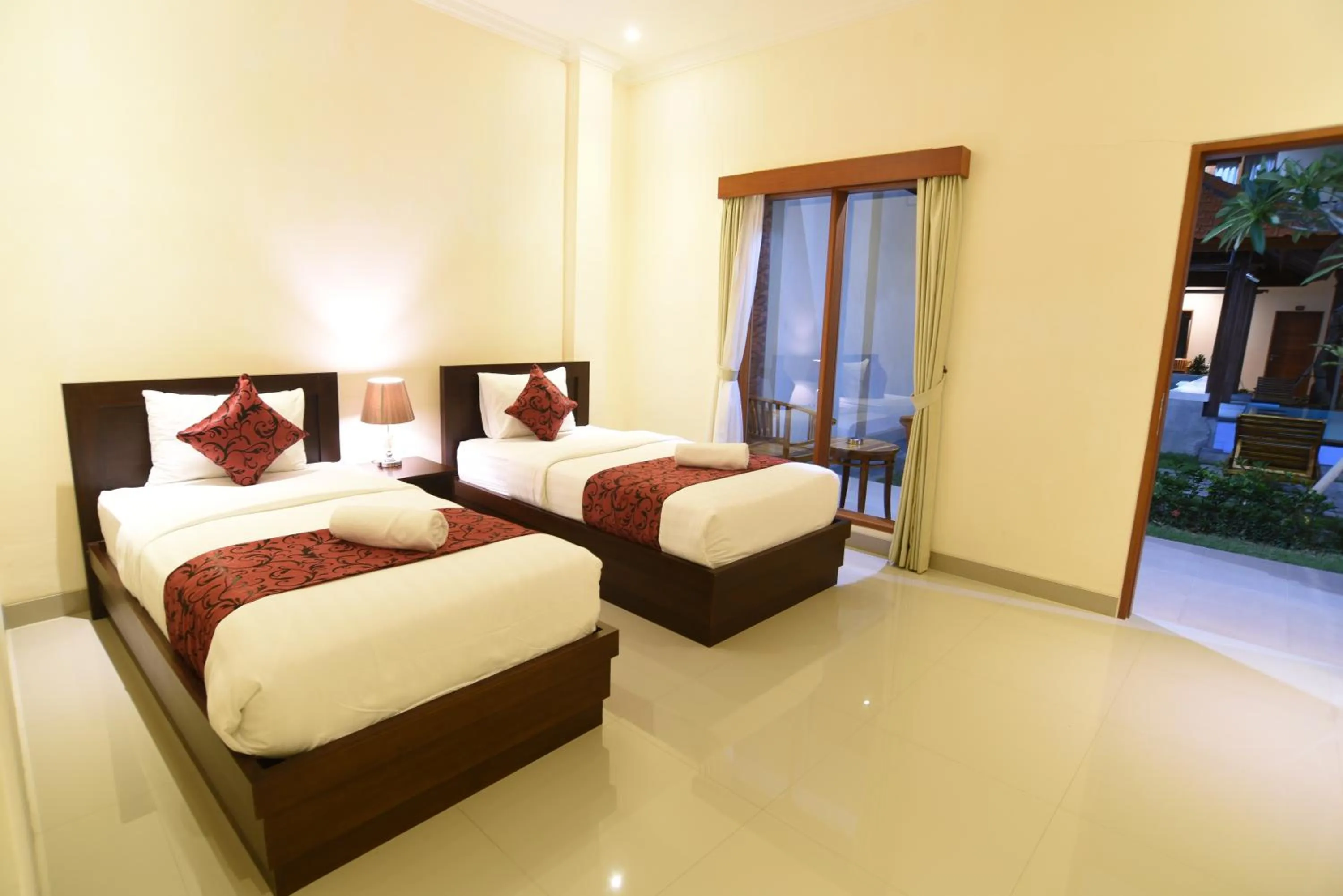 Bedroom, Bed in Tom's Inn Pecatu