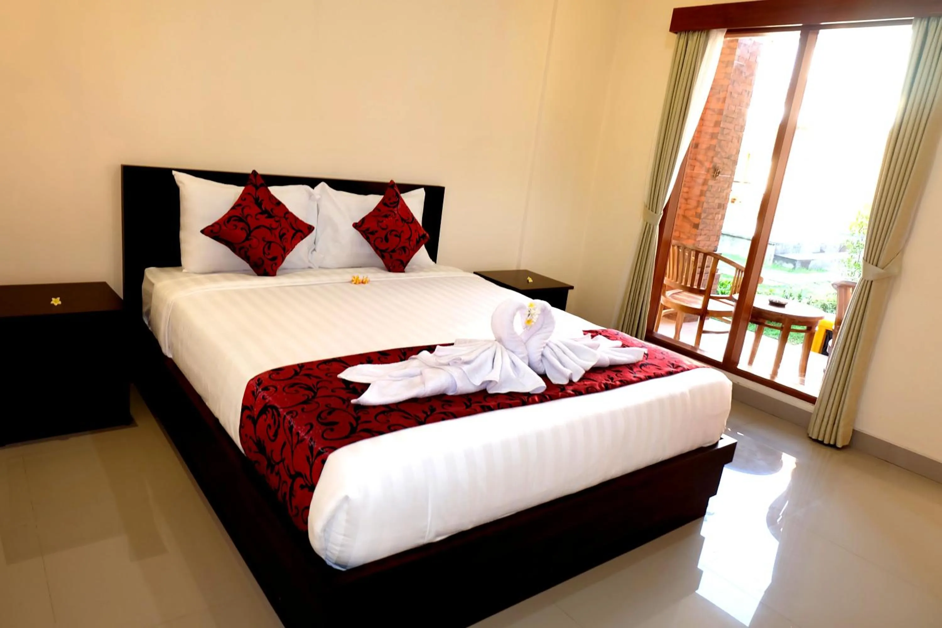 Bedroom, Bed in Tom's Inn Pecatu