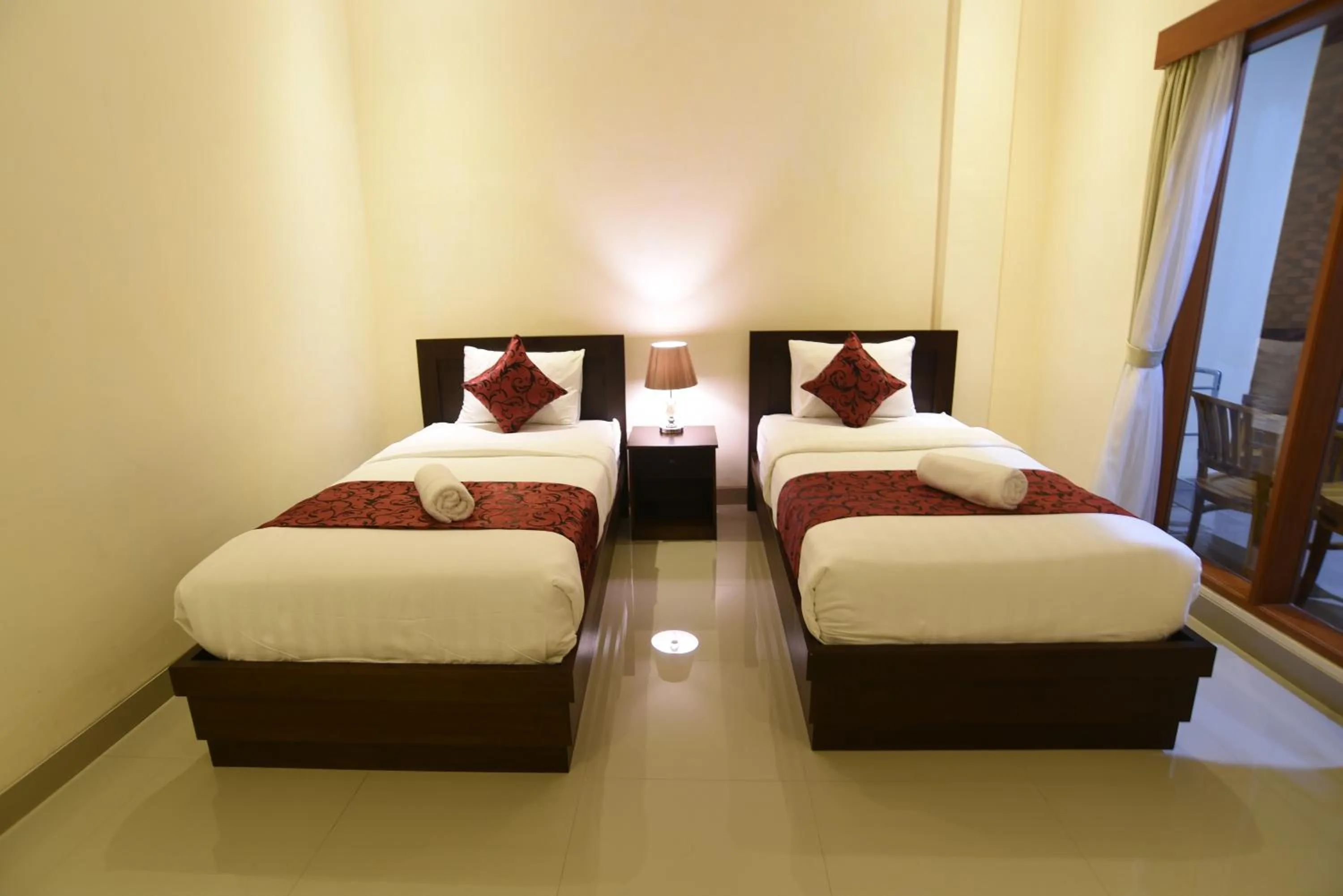 Bedroom, Bed in Tom's Inn Pecatu