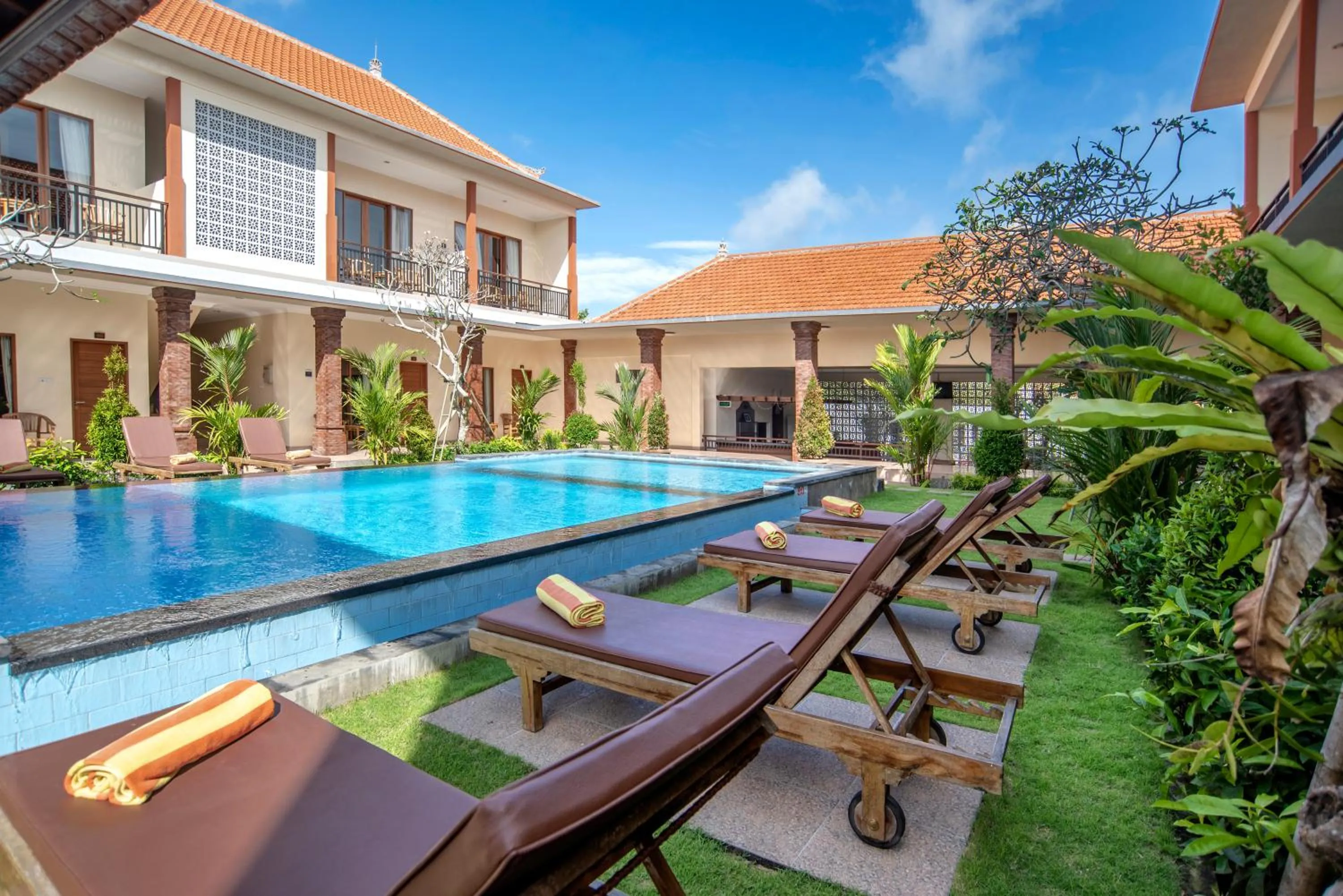 Garden in Tom's Inn Pecatu