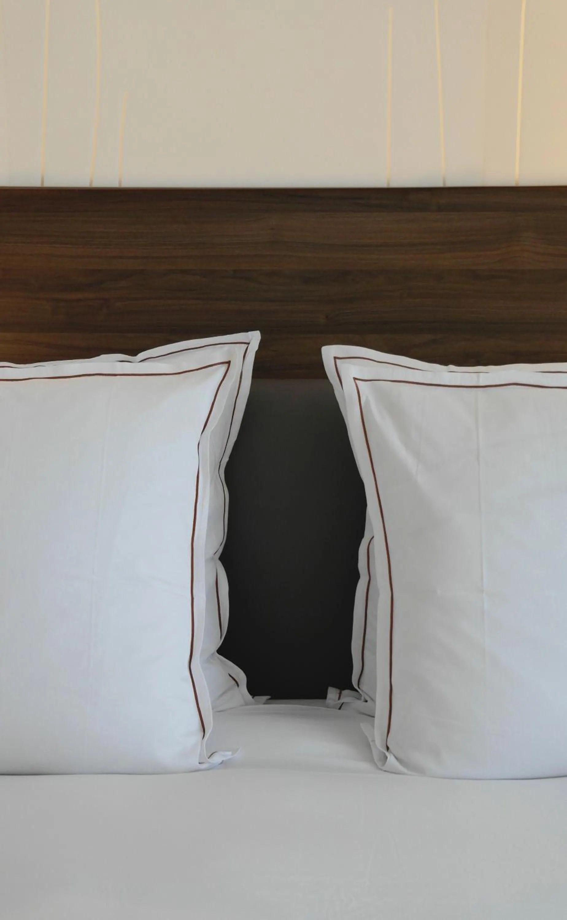 Bed in Hôtel Jules & Jim