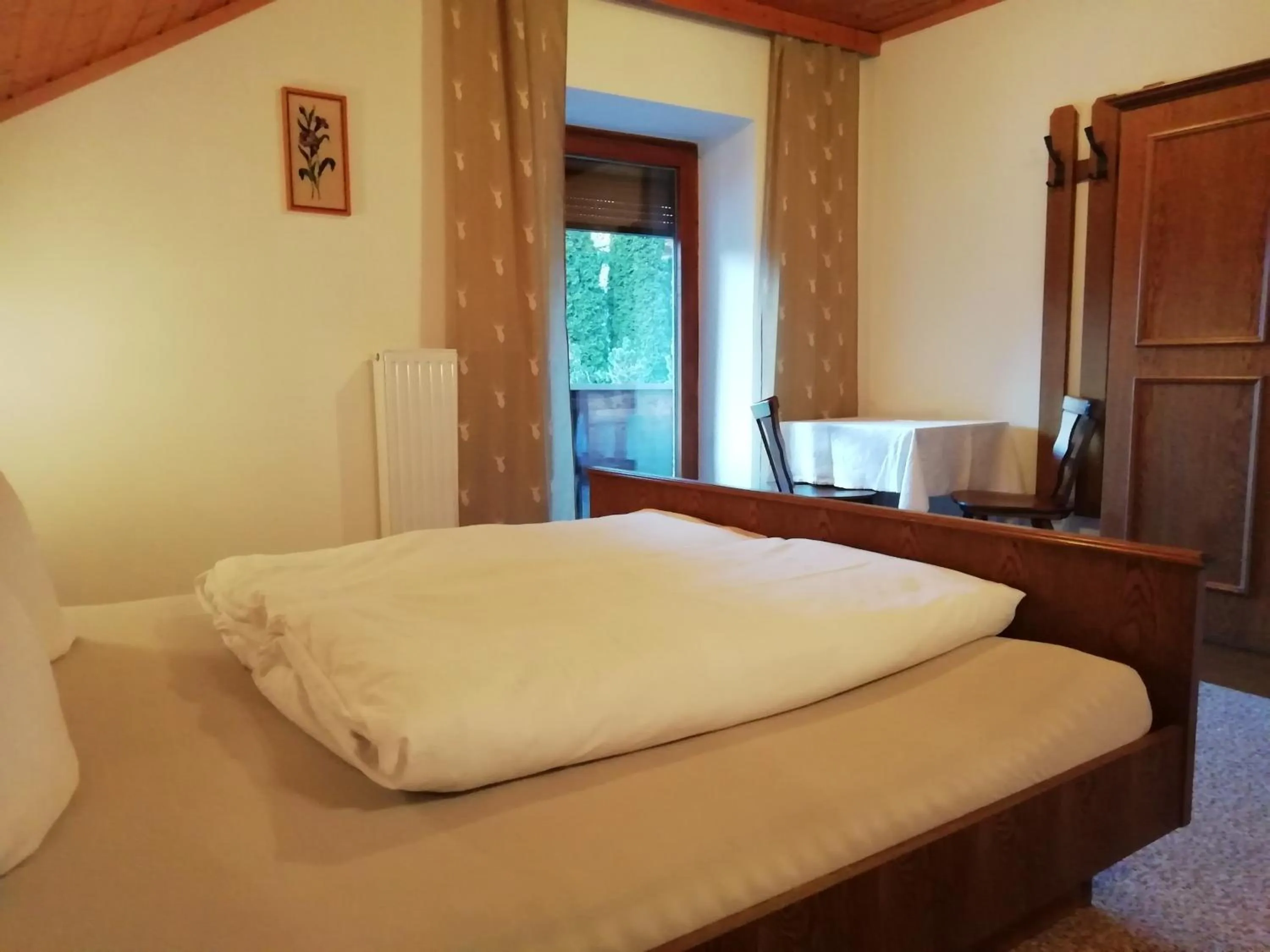 Bed in Berghof Knabl