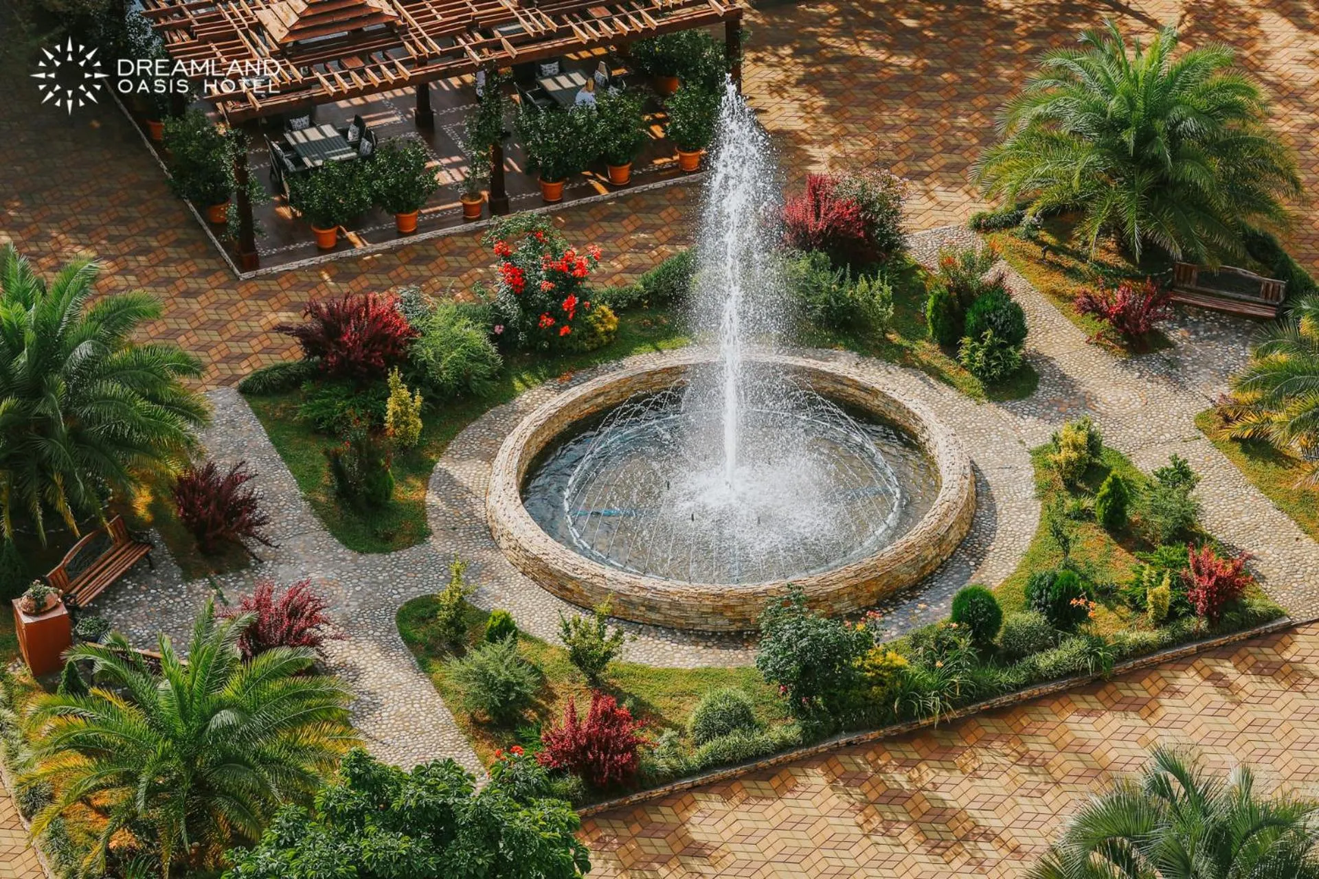 Property building in Dreamland Oasis Hotel Chakvi
