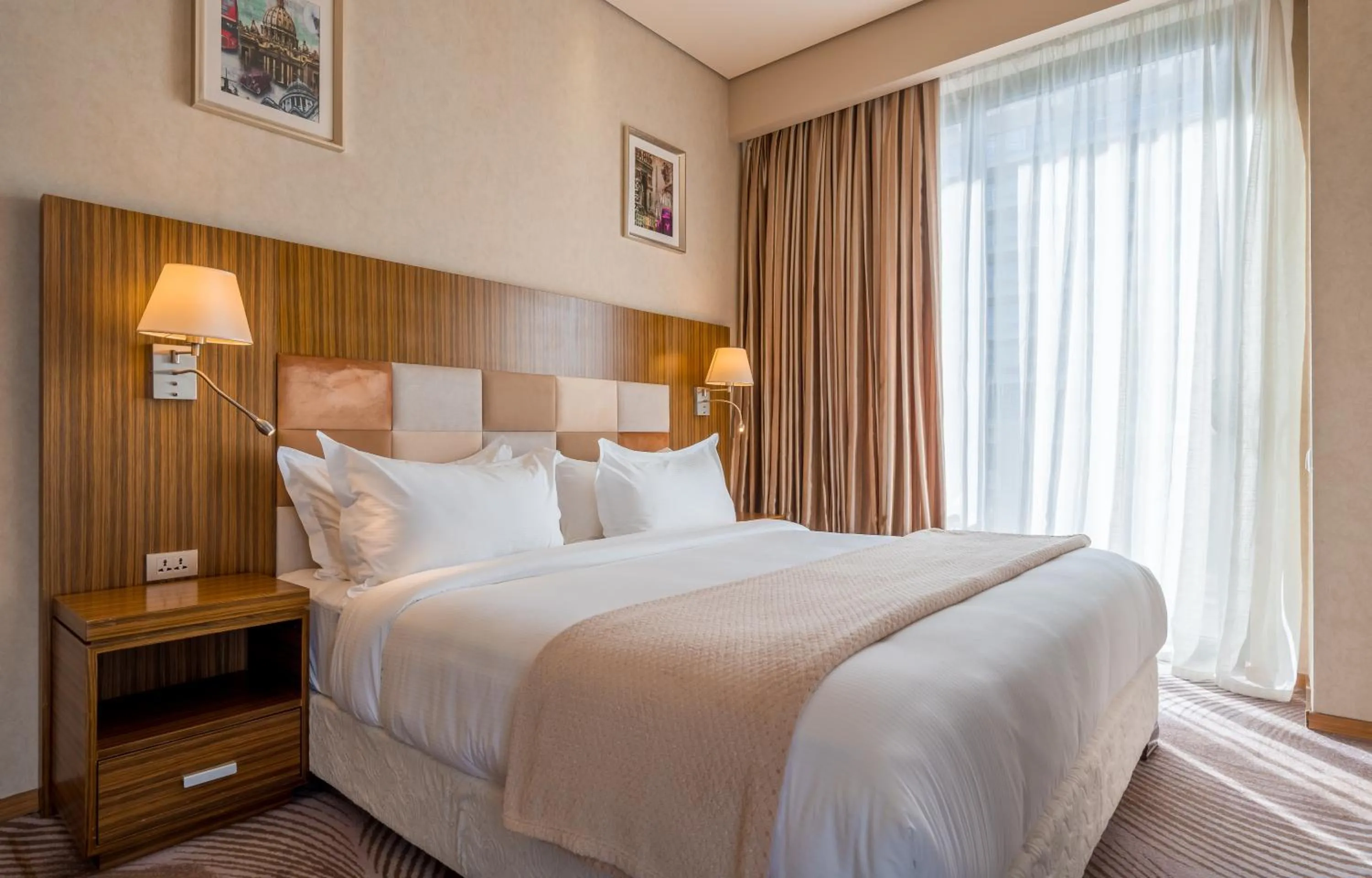 Bedroom, Bed in Dreamland Oasis Hotel Chakvi
