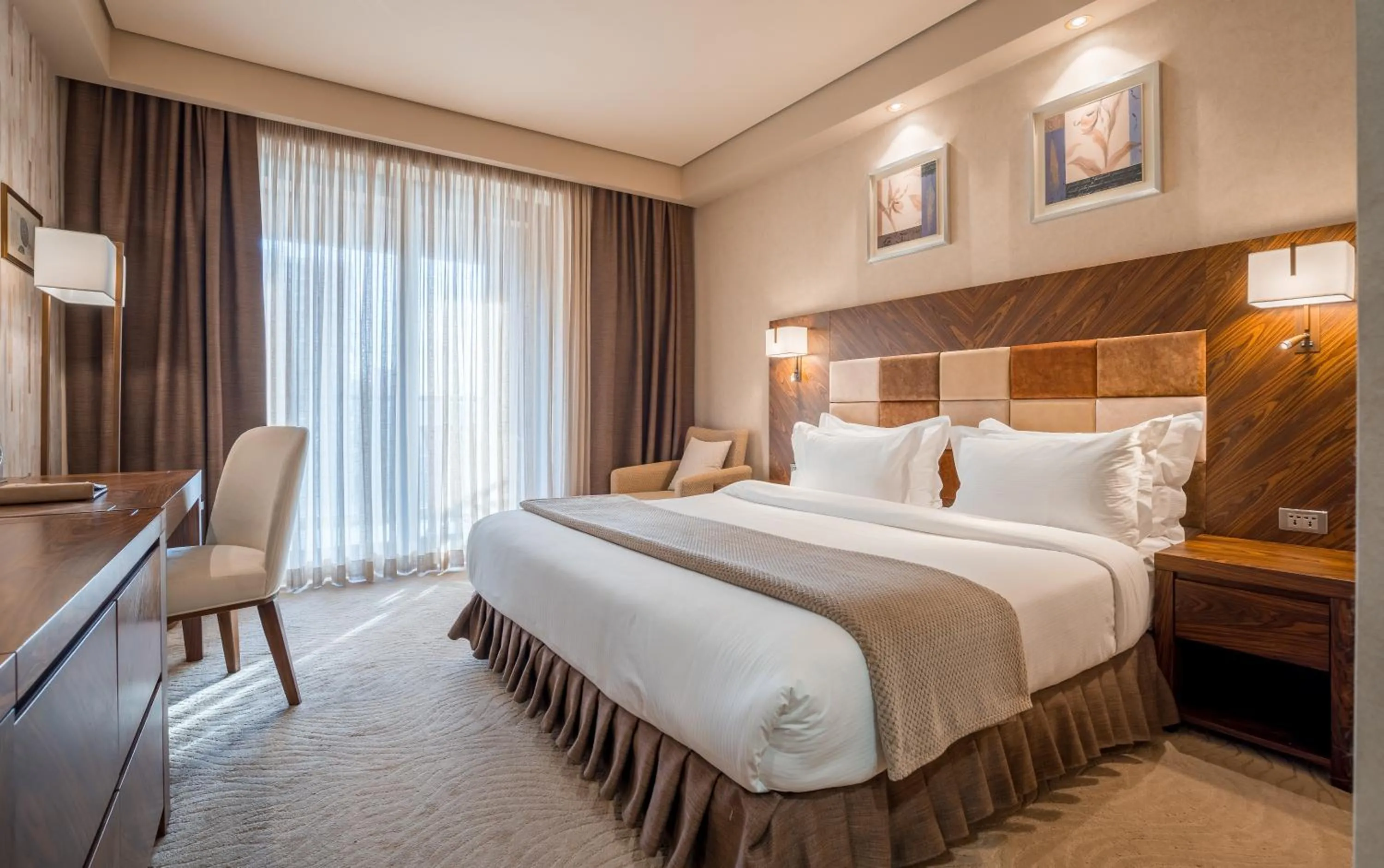Bedroom, Bed in Dreamland Oasis Hotel Chakvi