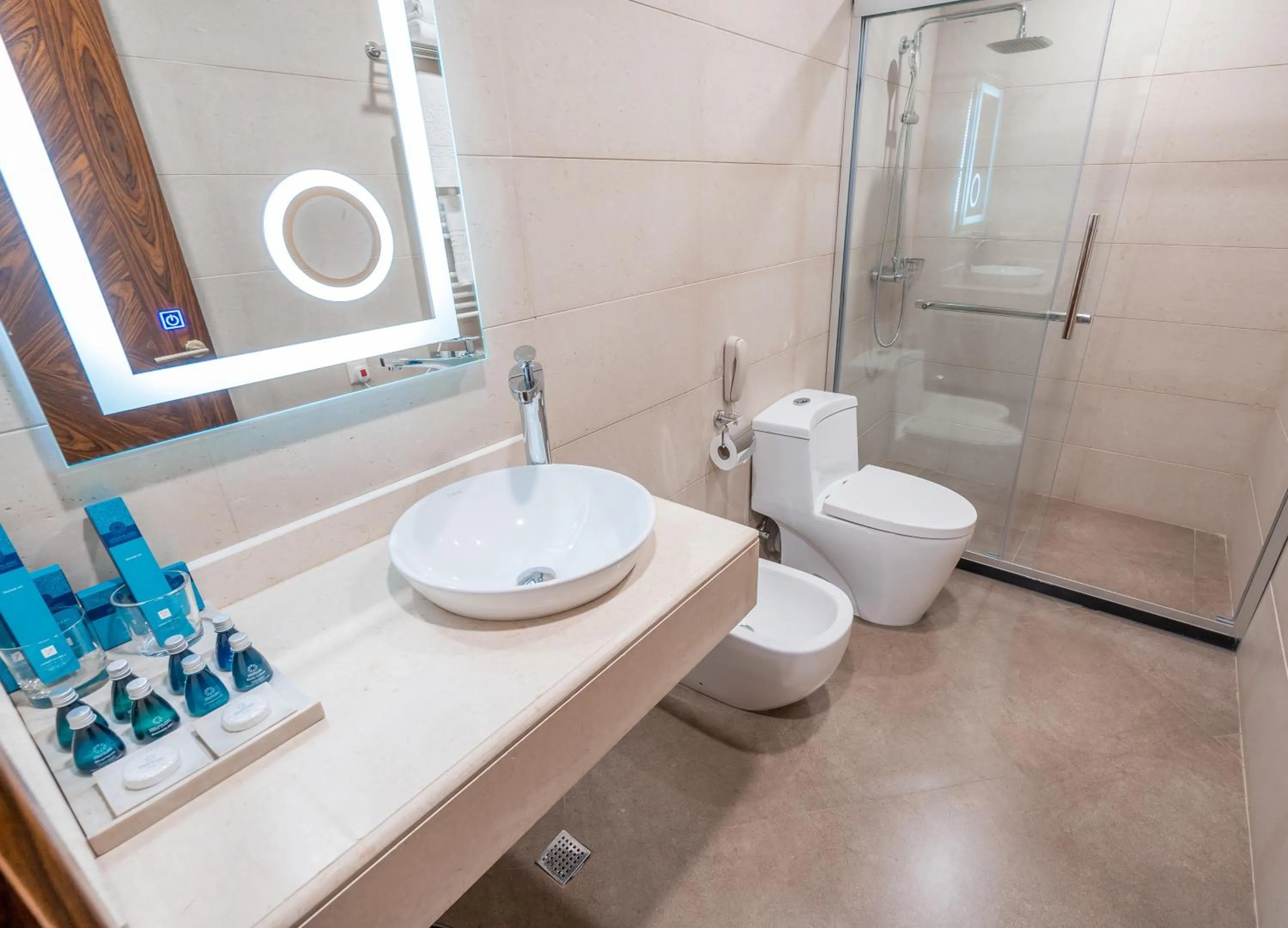 Bathroom in Dreamland Oasis Hotel Chakvi