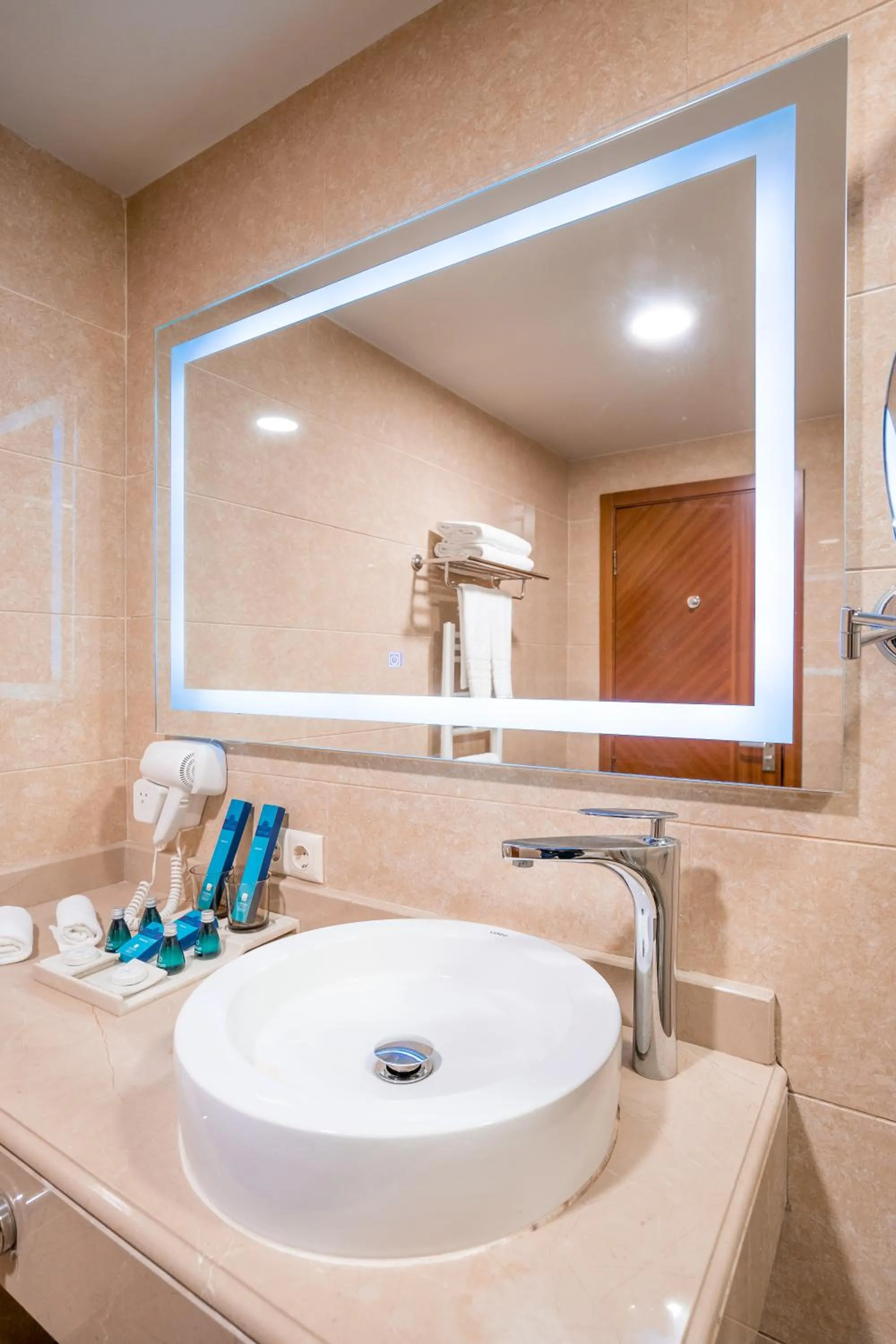 Shower in Dreamland Oasis Hotel Chakvi
