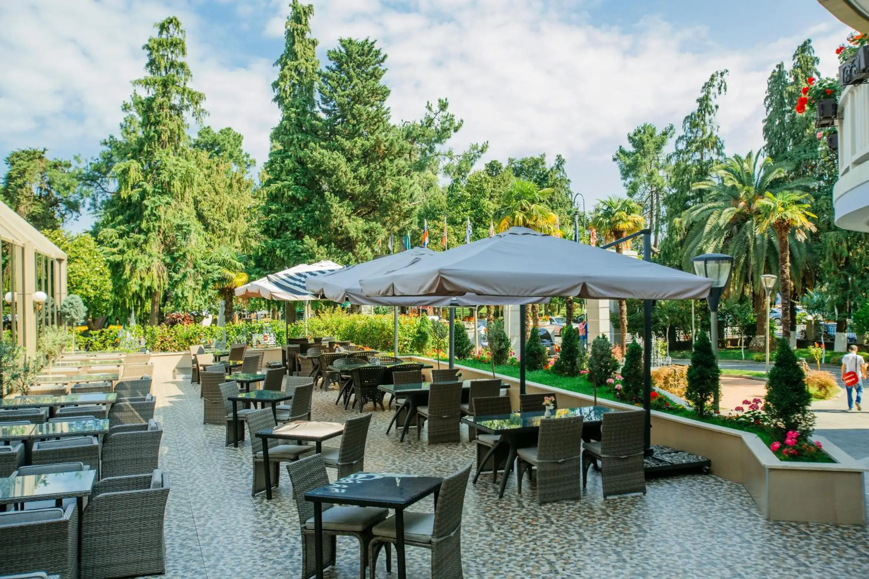 Facade/entrance in Hotel Intourist Palace Batumi Facade/entrance in Hotel Intourist Palace Batumi