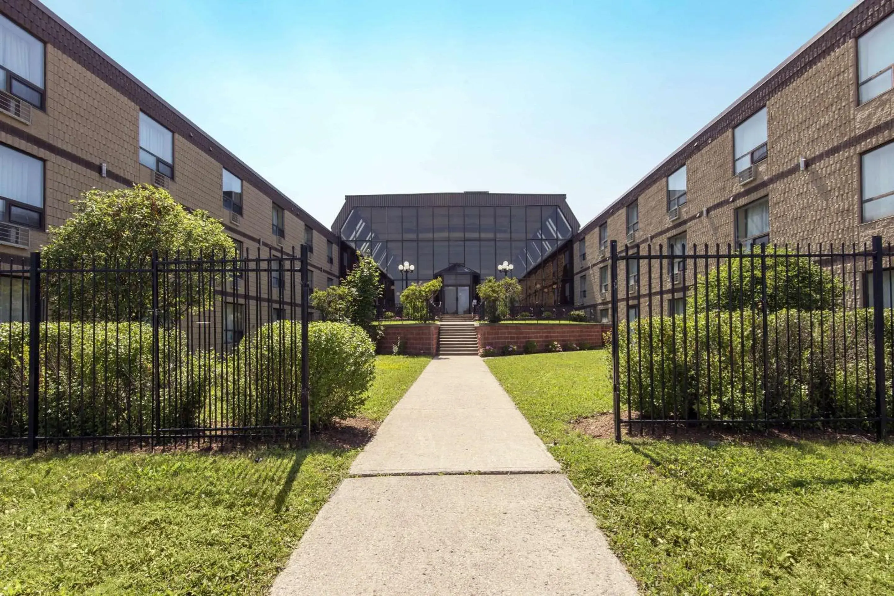 Property building in Quality Inn & Conference Centre Property building in Quality Inn & Conference Centre