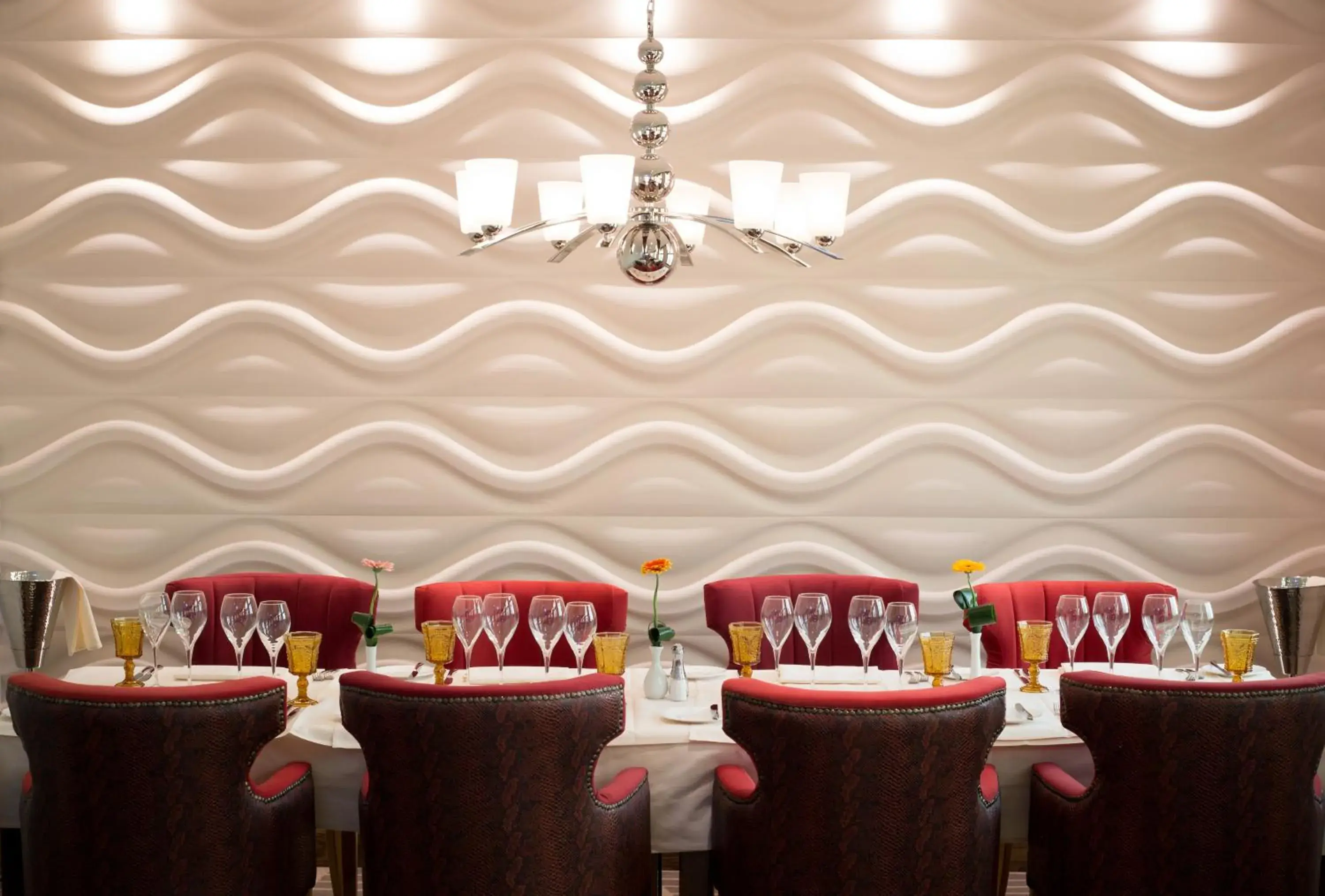 Restaurant/places to eat in Prom Hotel Restaurant/places to eat in Prom Hotel