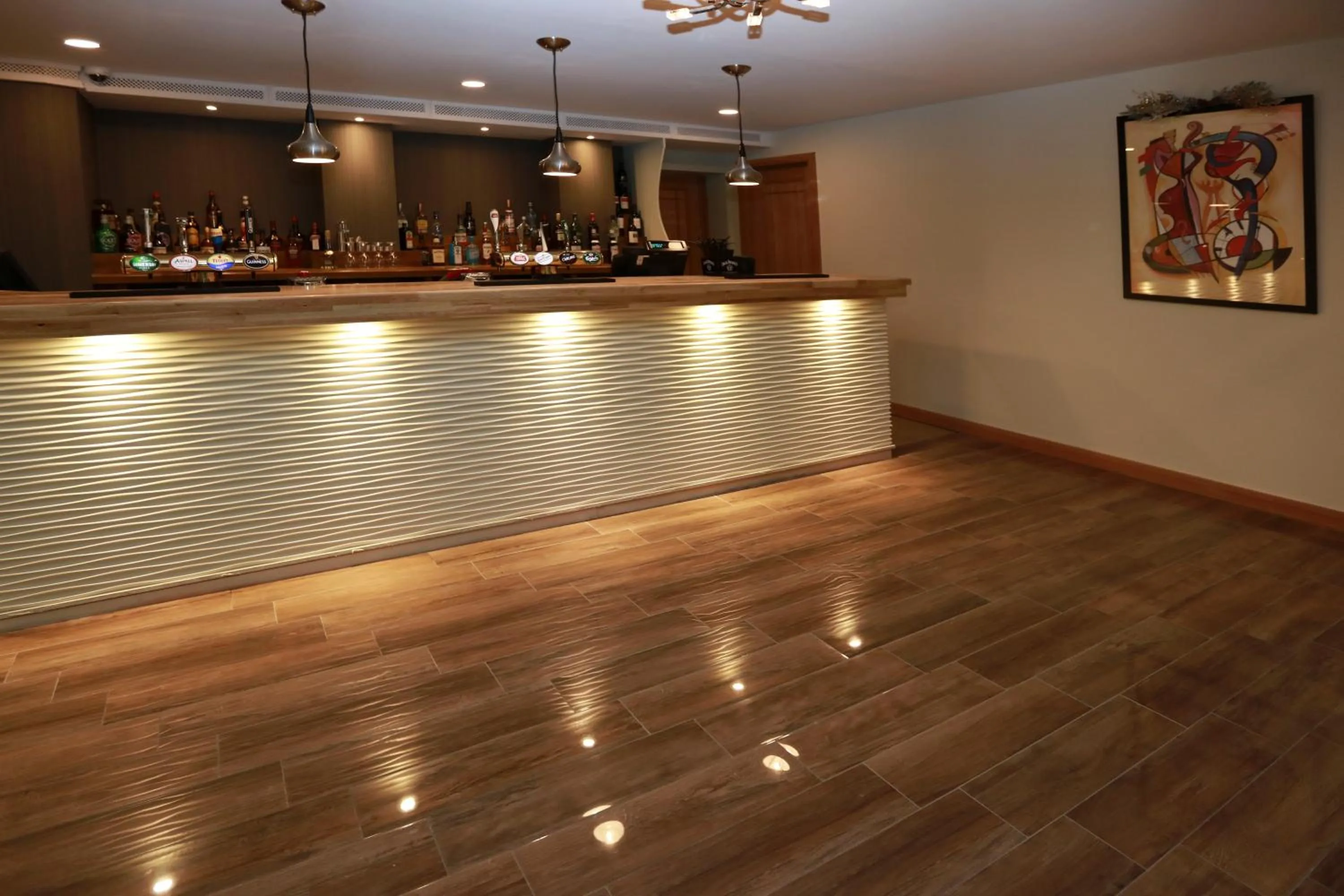 Business facilities in Prom Hotel