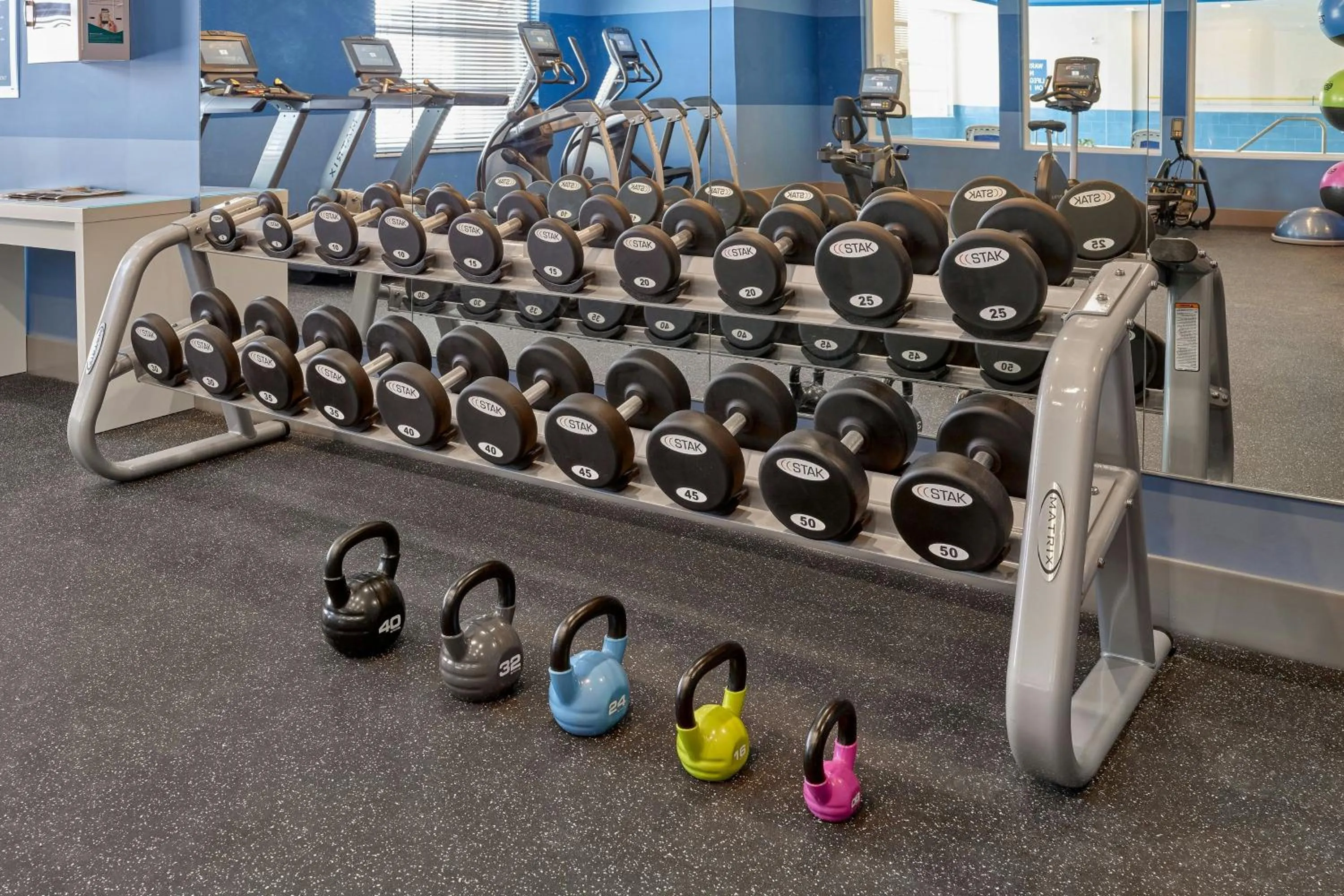 Fitness centre/facilities in Element Edmonton West