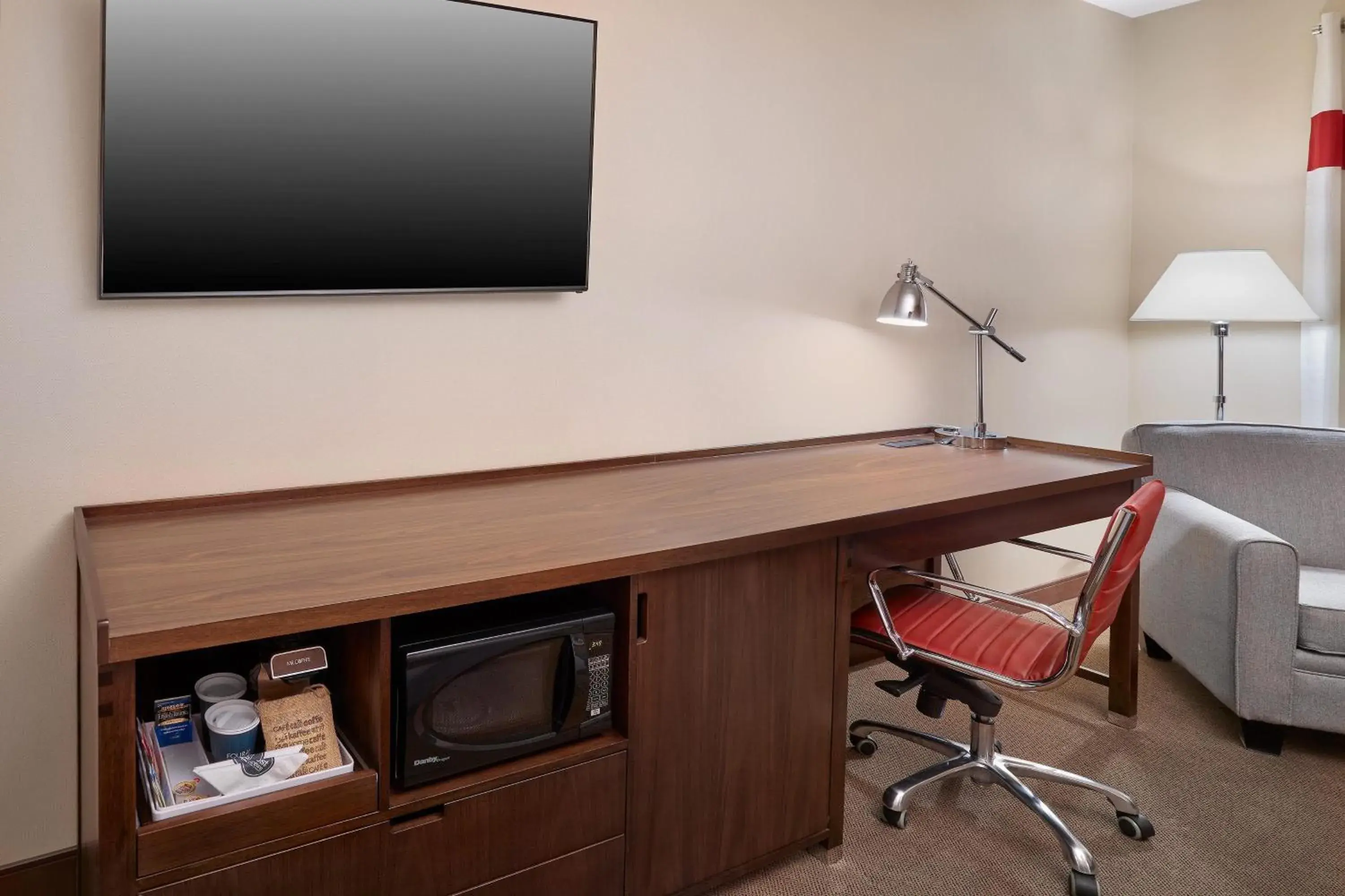 Studio, 1 King, Sofa bed in Four Points by Sheraton Edmonton West Studio, 1 King, Sofa bed in Four Points by Sheraton Edmonton West