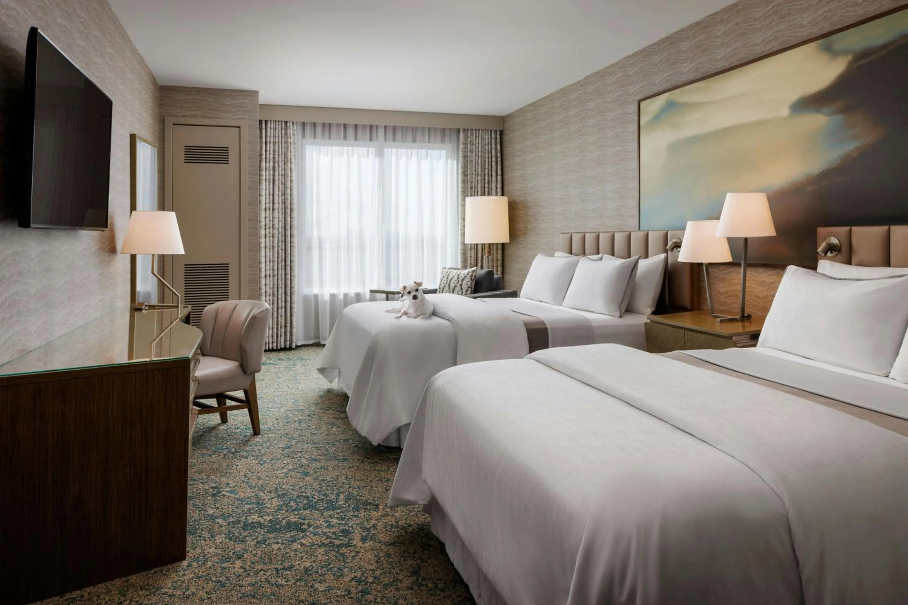 Photo of the whole room, Bed in The Westin Calgary Airport