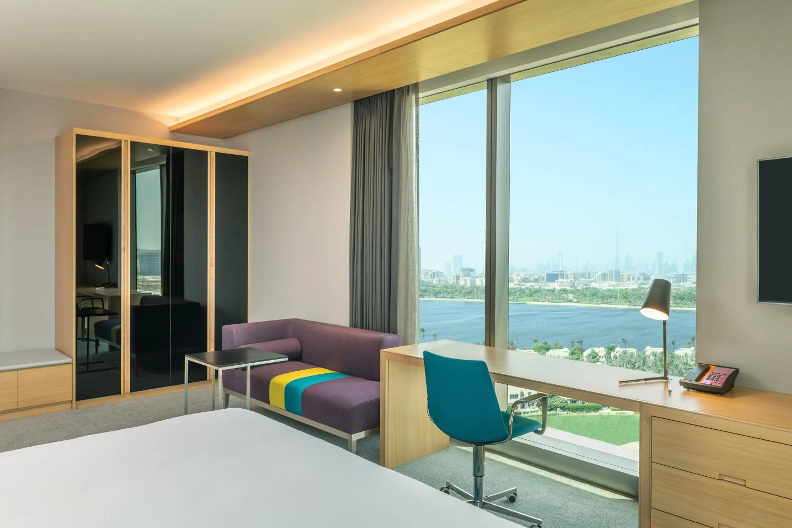 Photo of the whole room, Bed in Aloft Dubai Creek