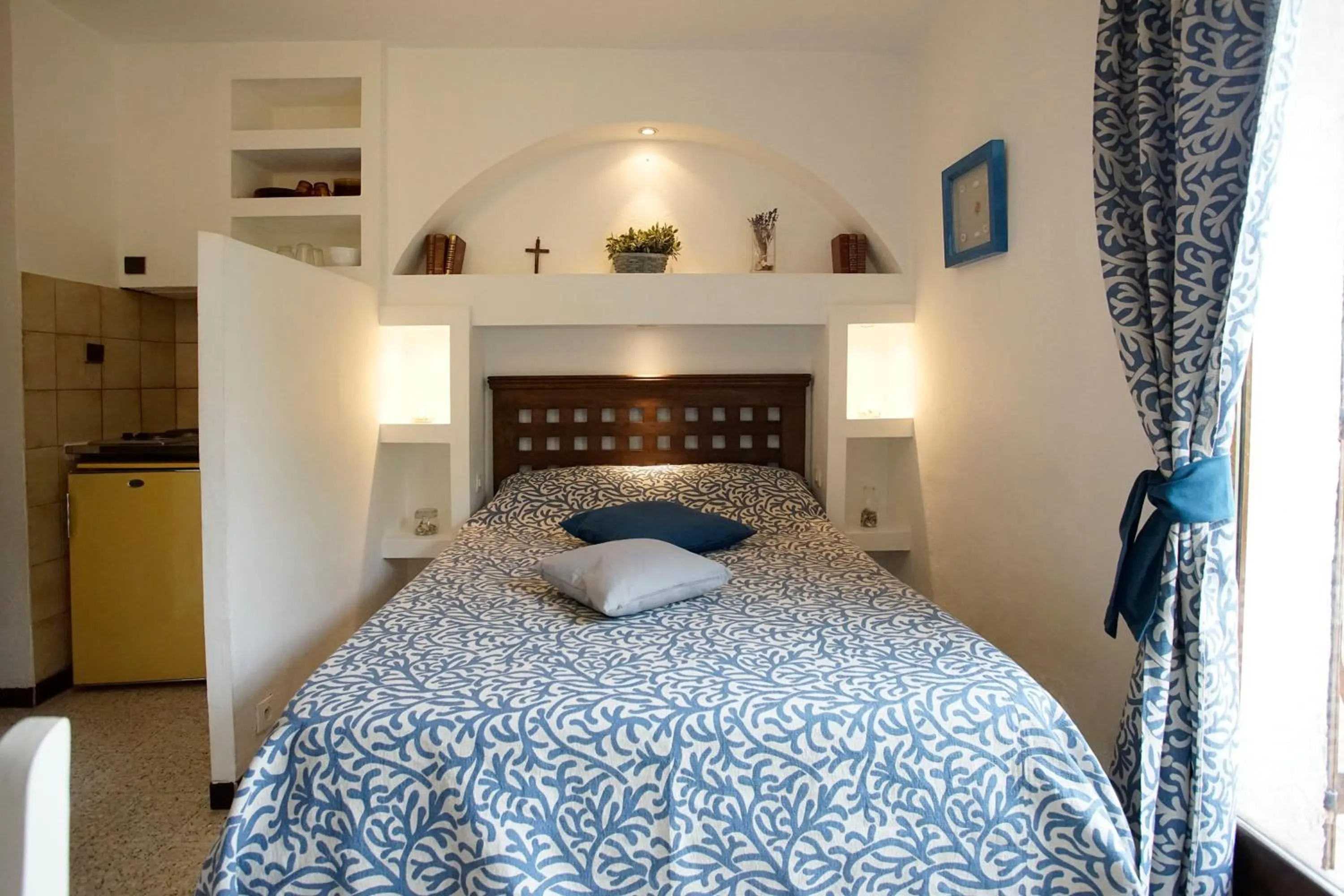 Bedroom, Bed in Résidence Les Mandariniers