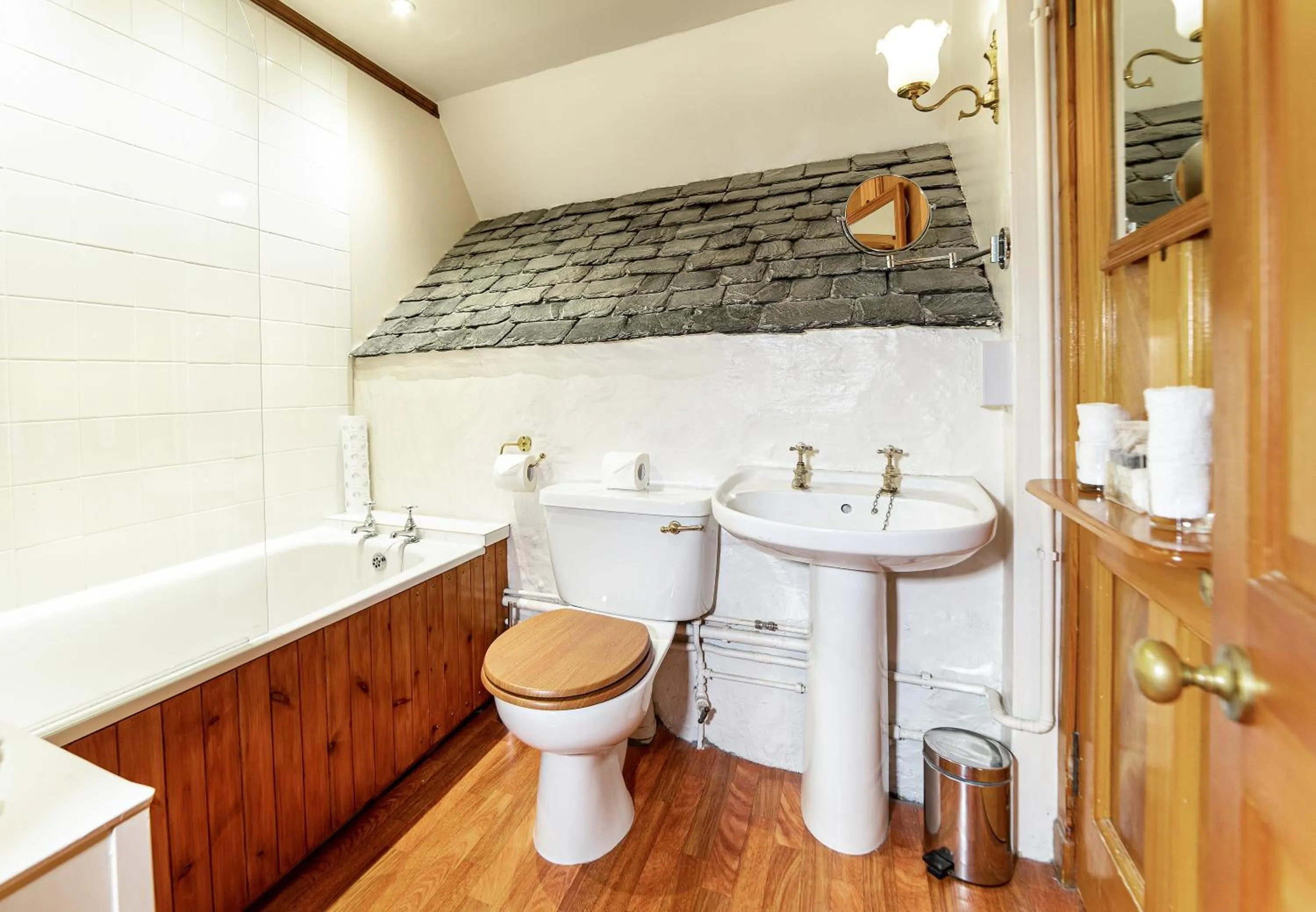 Bathroom in Hotel Eilean Iarmain