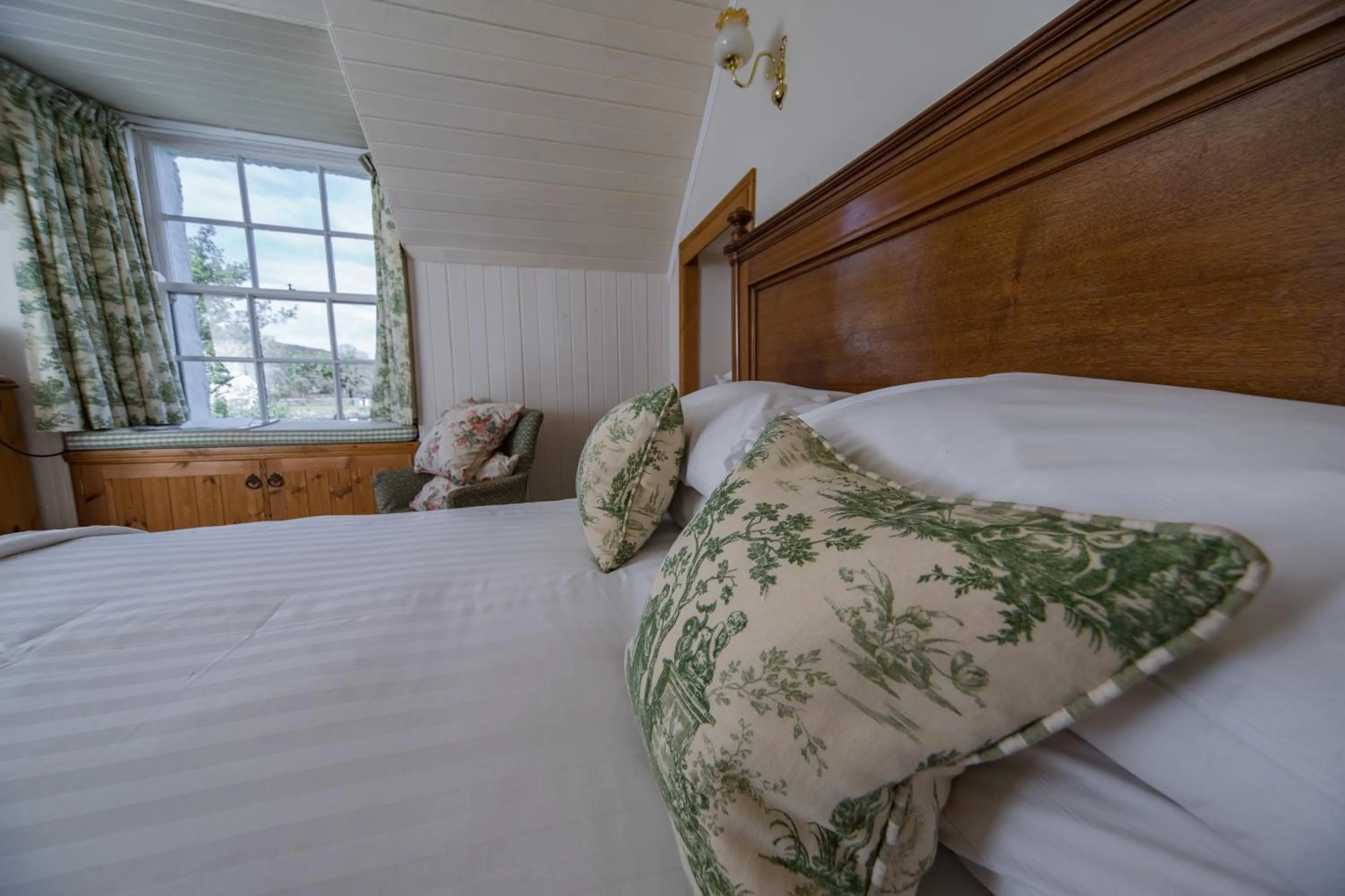 Bed in Hotel Eilean Iarmain