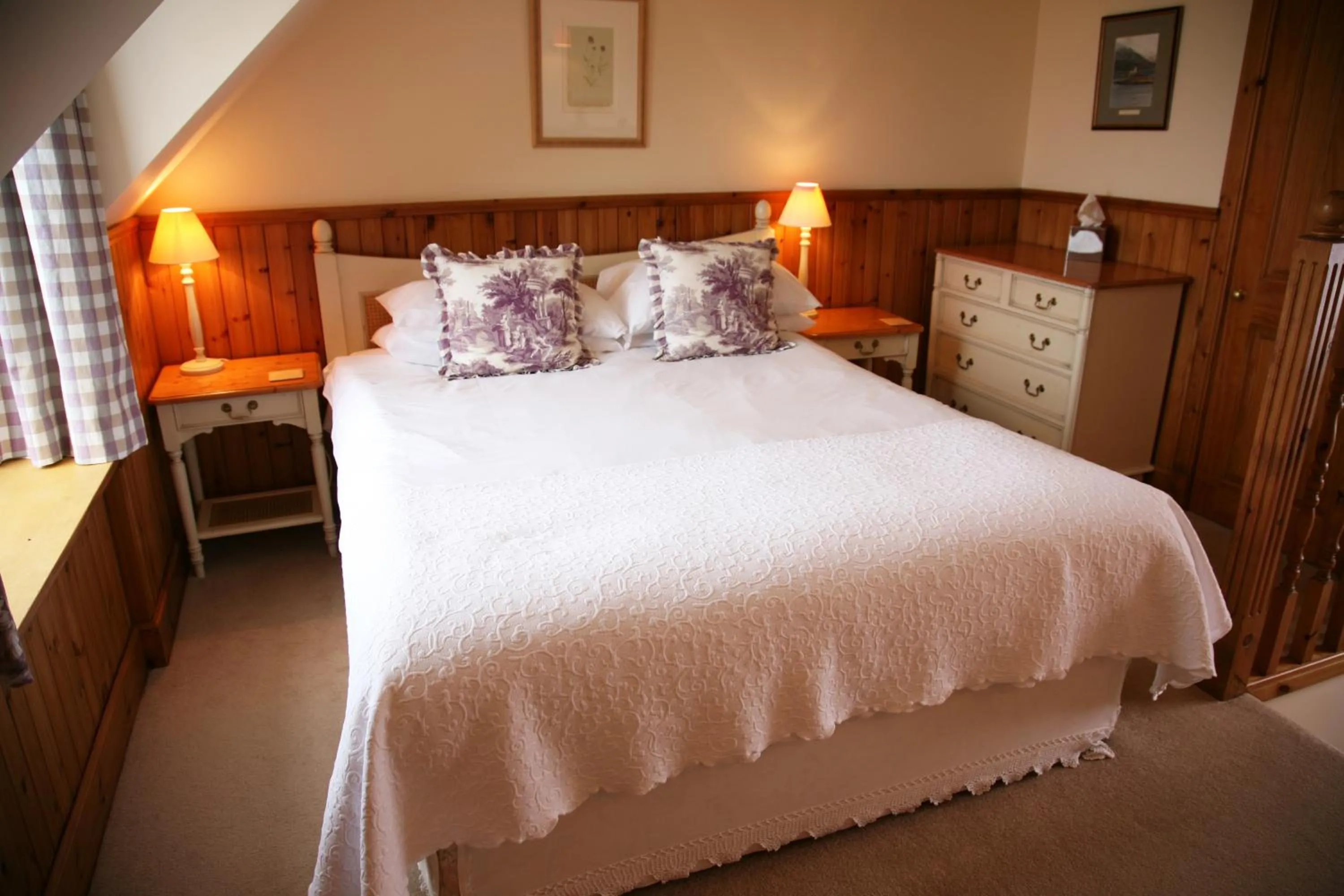 Bedroom, Bed in Hotel Eilean Iarmain