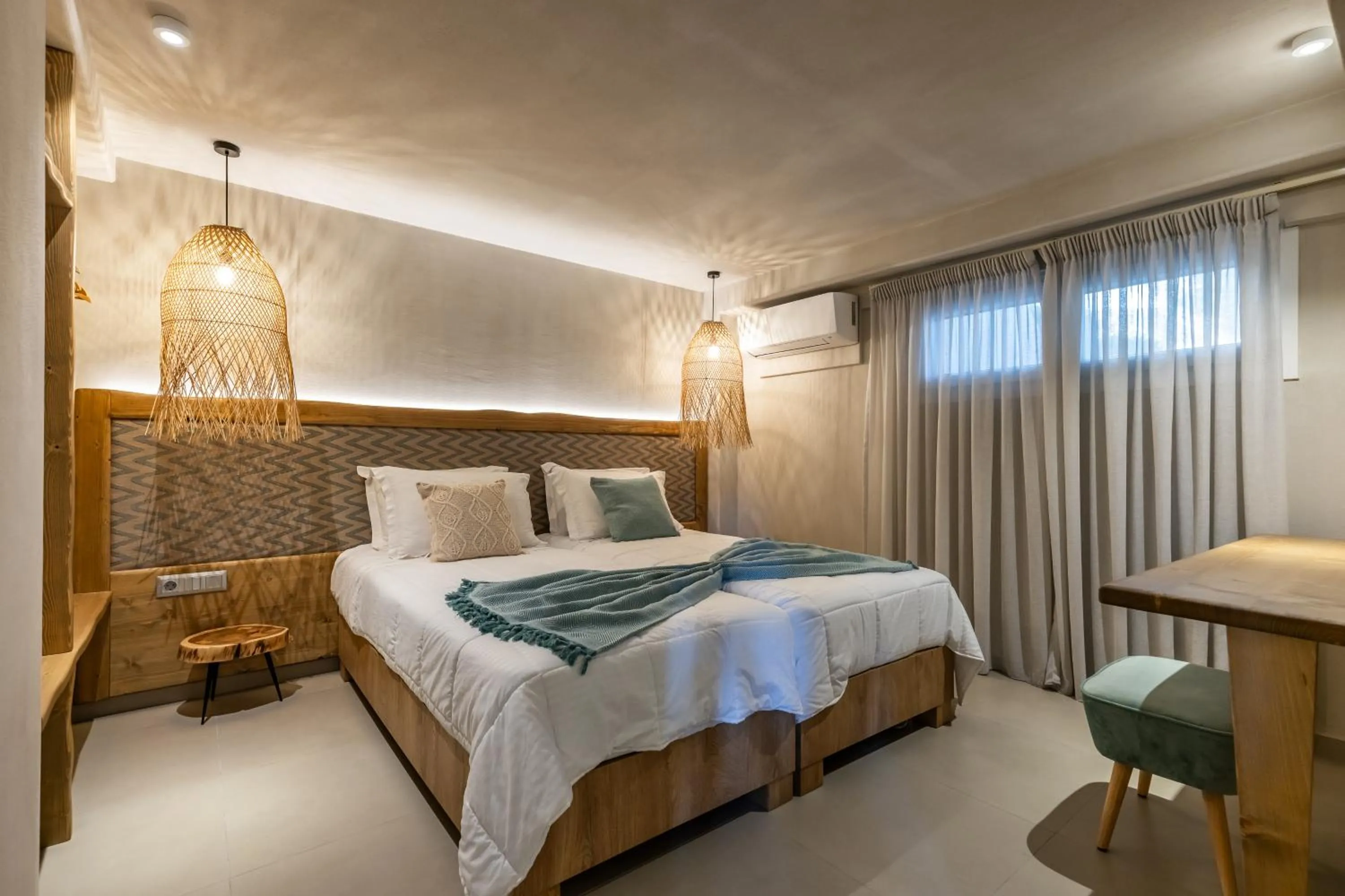 Photo of the whole room, Bed in Sunrise Village Hotel Apartments